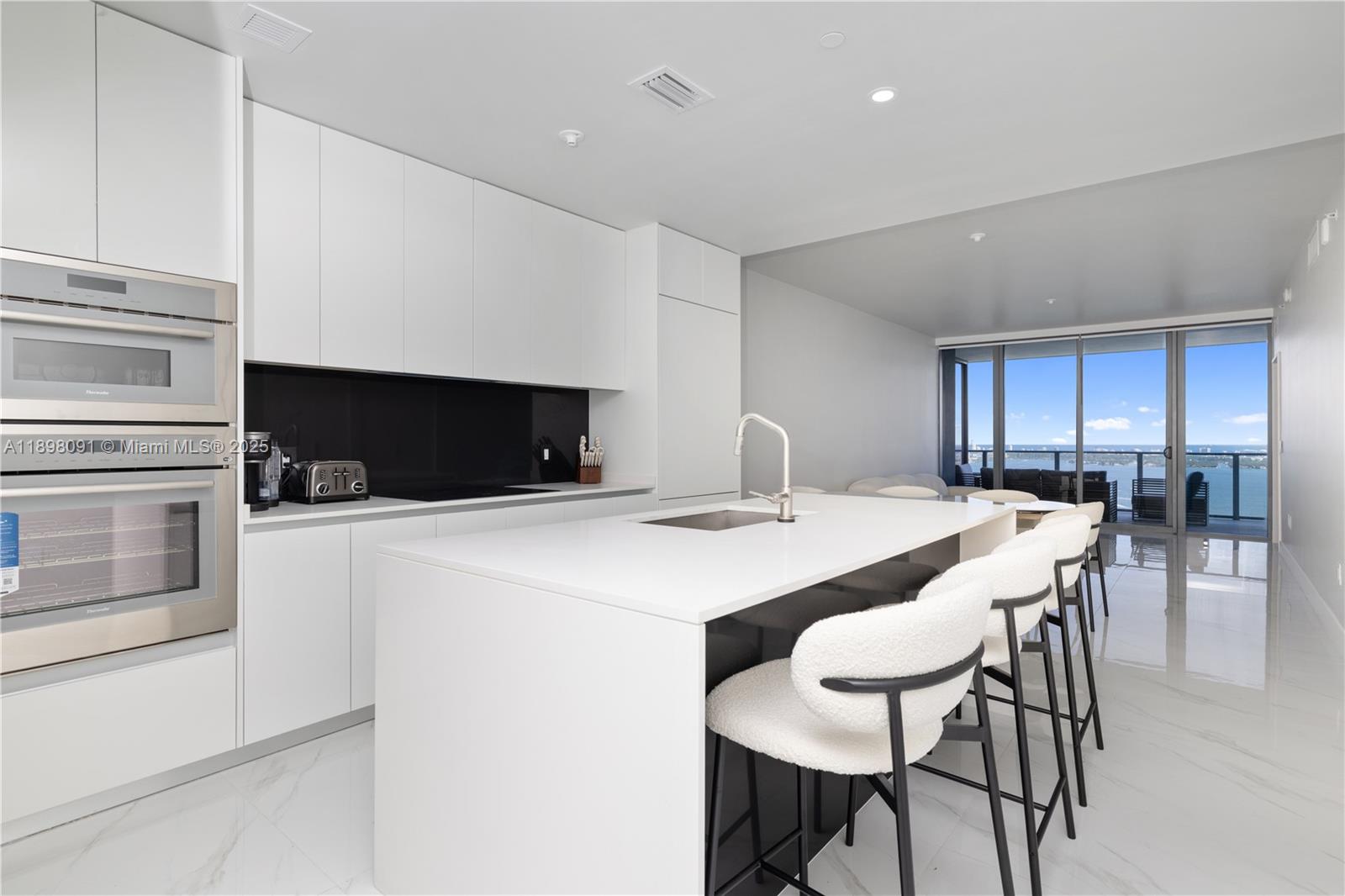 700 NE 24th St #4002 Miami, FL 33137