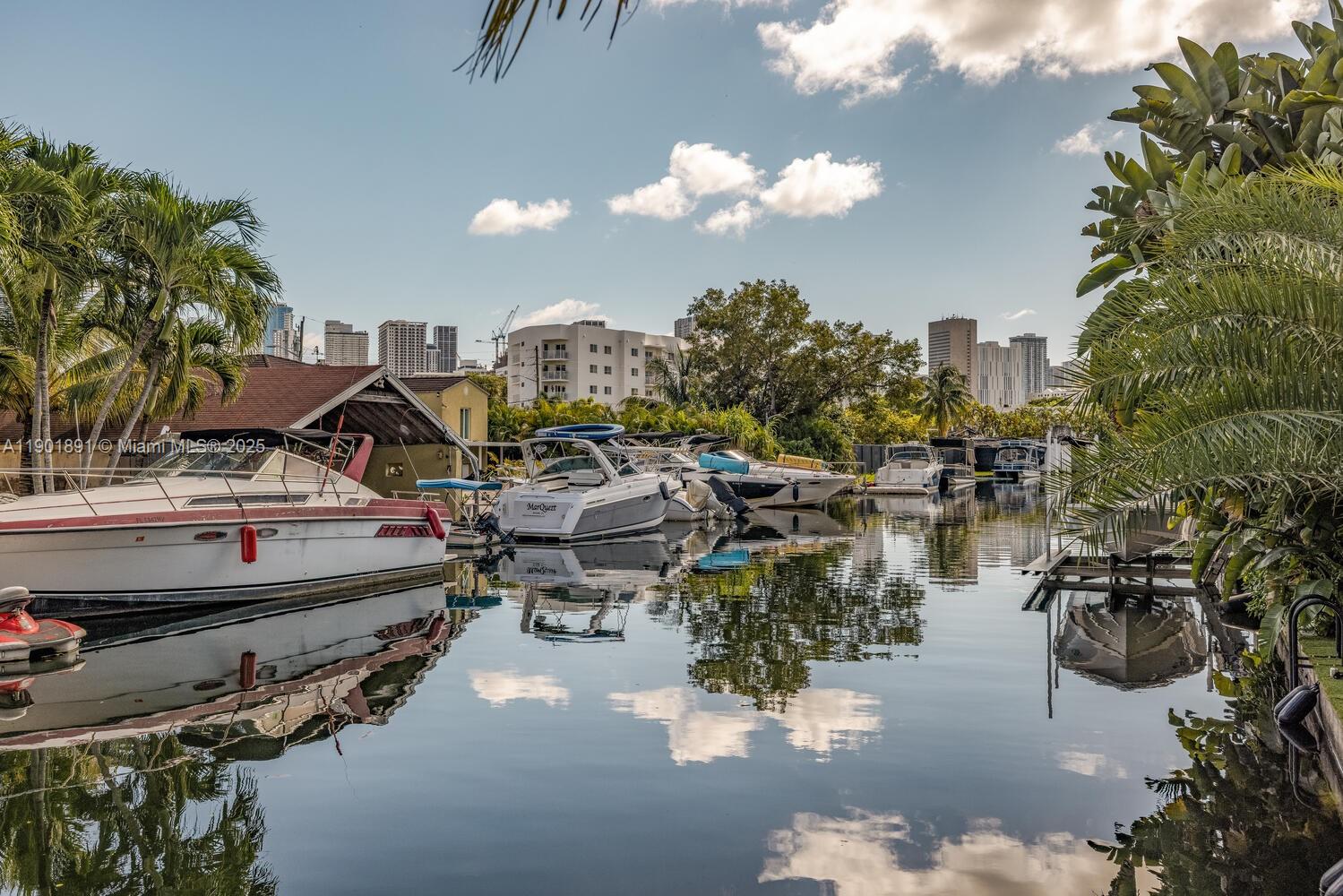 901 NW 7th St Rd Miami, FL 33136