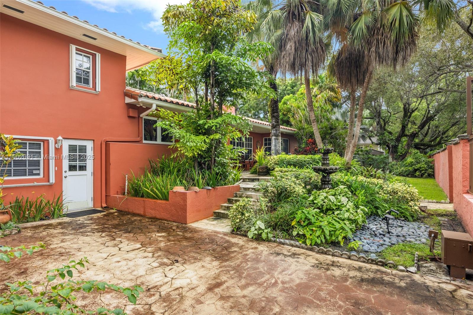 1600 Nocatee Dr Coconut Grove, FL 33133