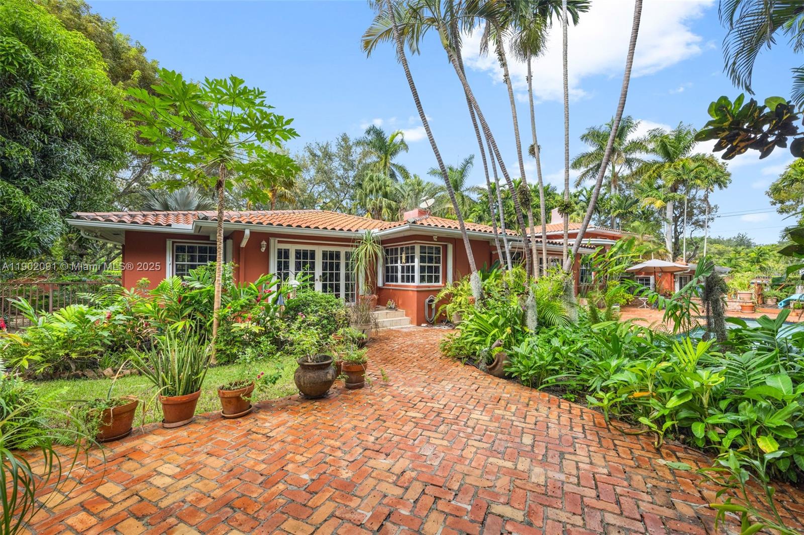 1600 Nocatee Dr Coconut Grove, FL 33133