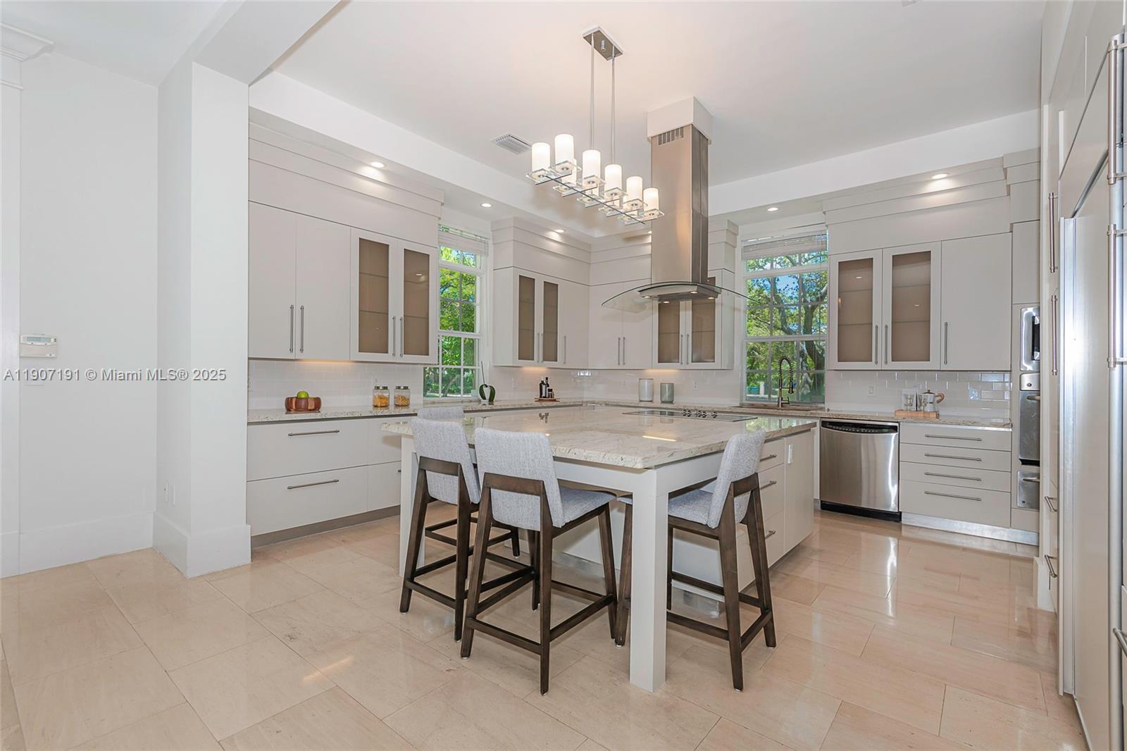 7745 SW 54th Ave Miami, FL 33143