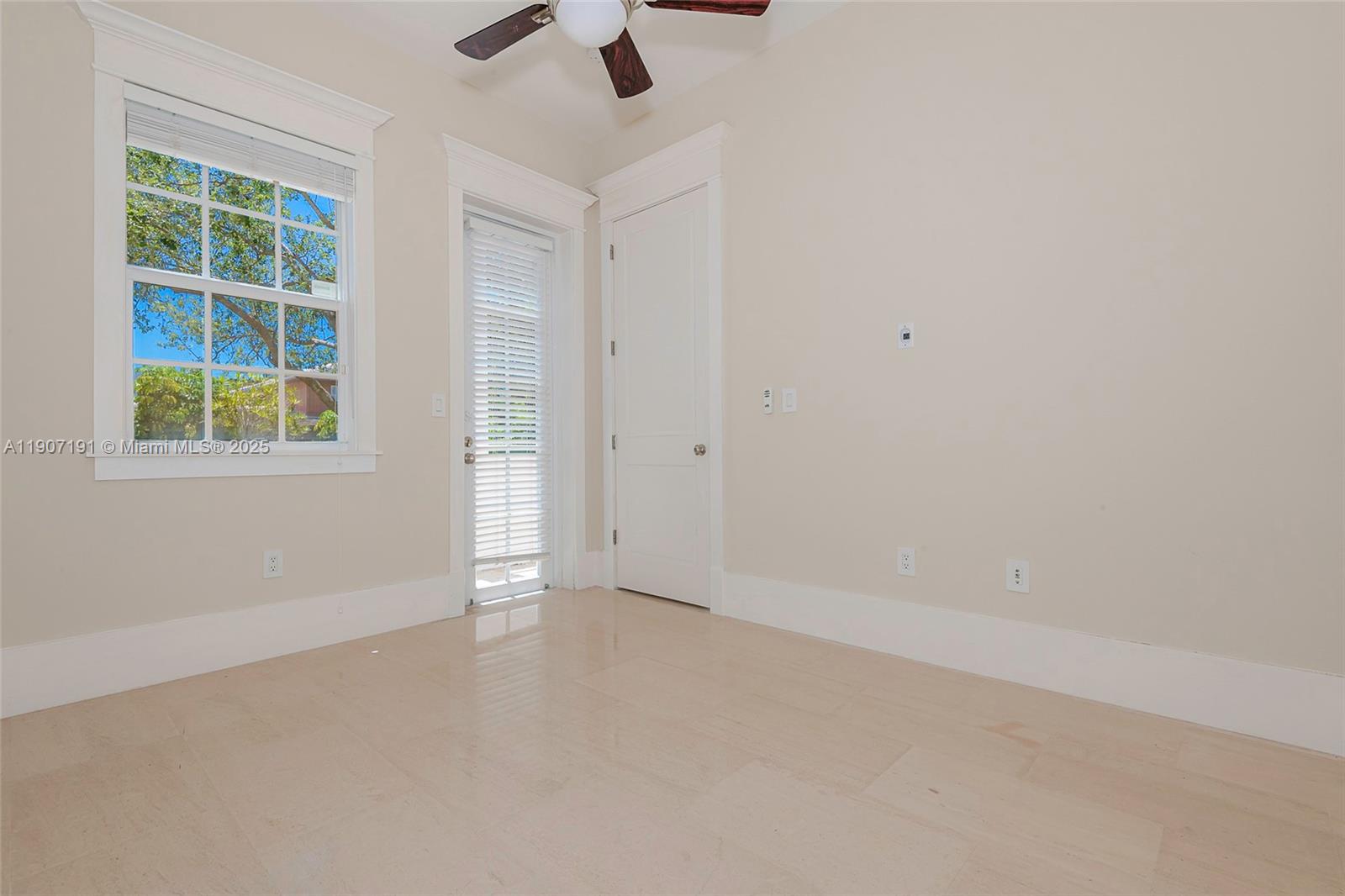 7745 SW 54th Ave Miami, FL 33143