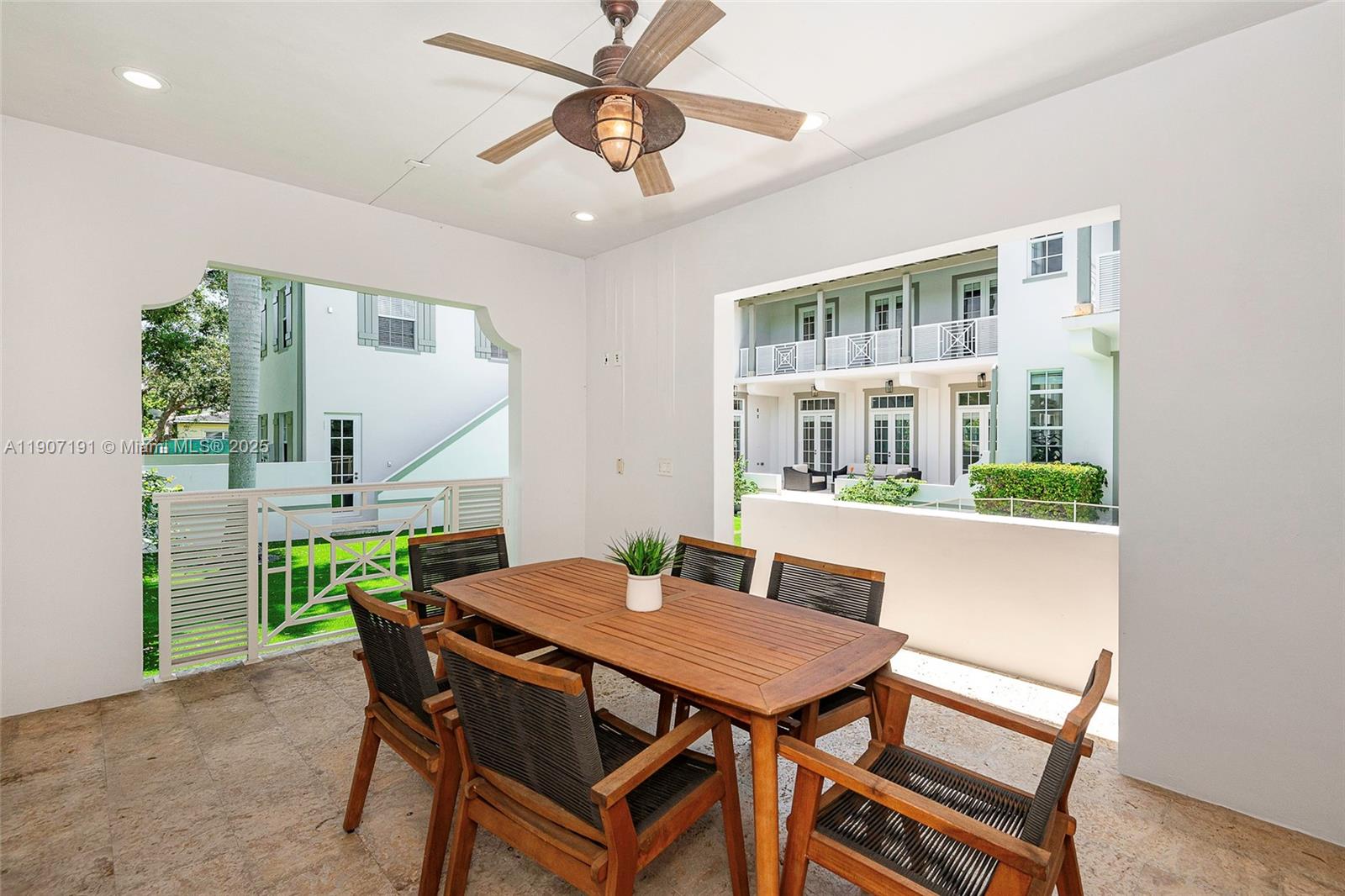 7745 SW 54th Ave Miami, FL 33143