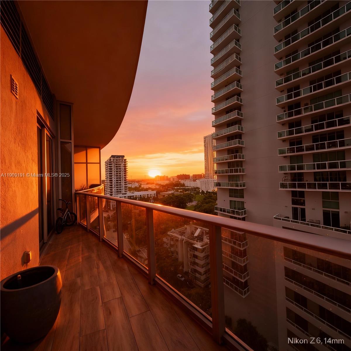 image Aria On The Bay Condo11