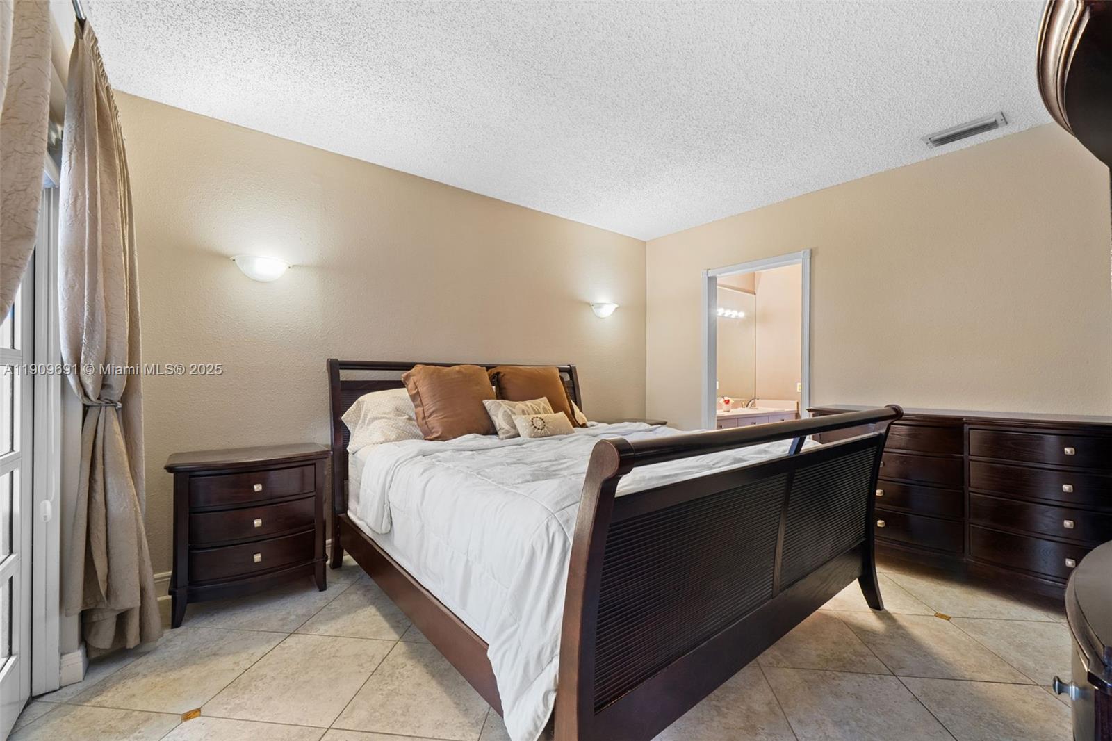 3510 SW 13th St Miami, FL 33145