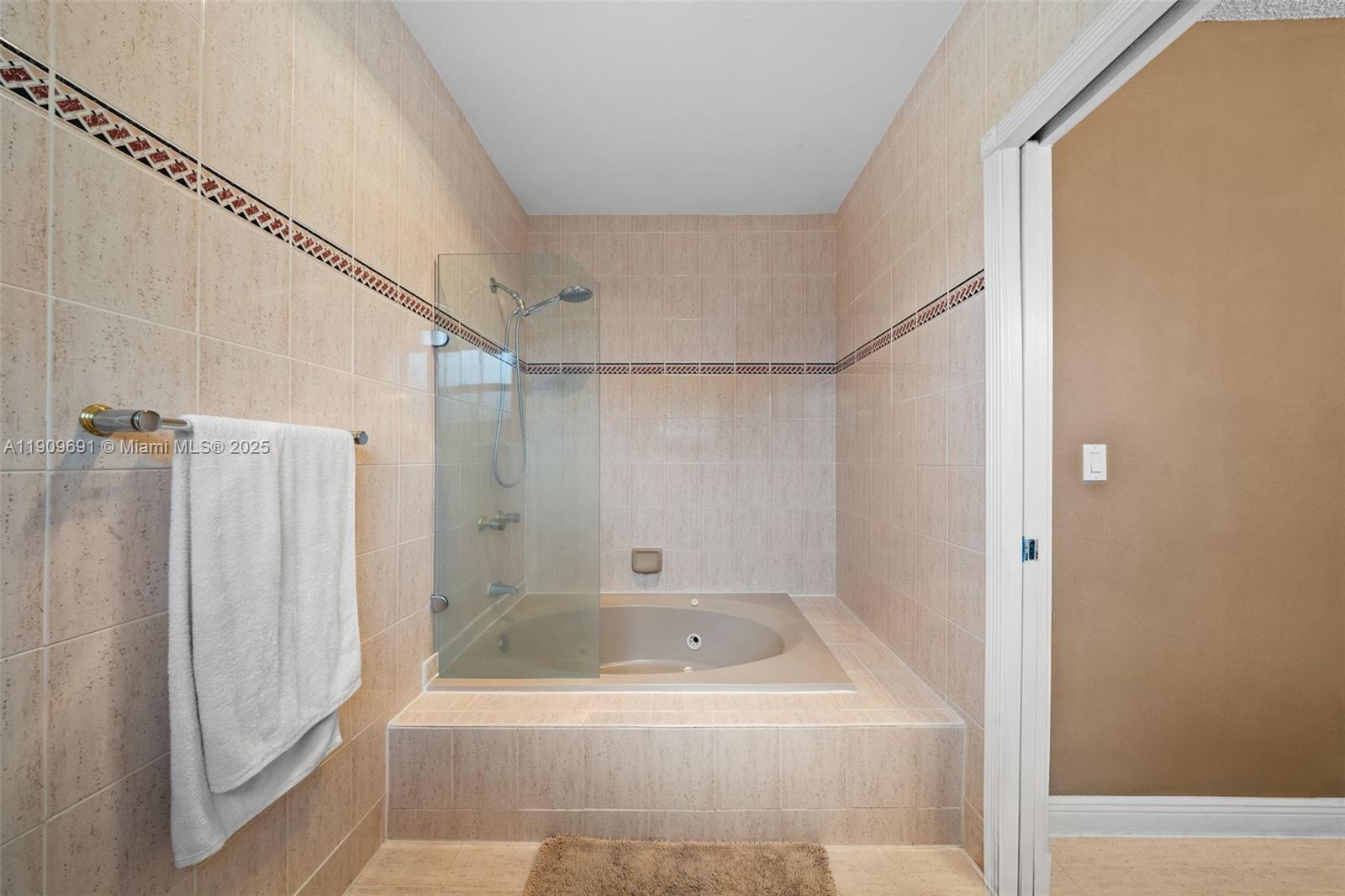 3510 SW 13th St Miami, FL 33145