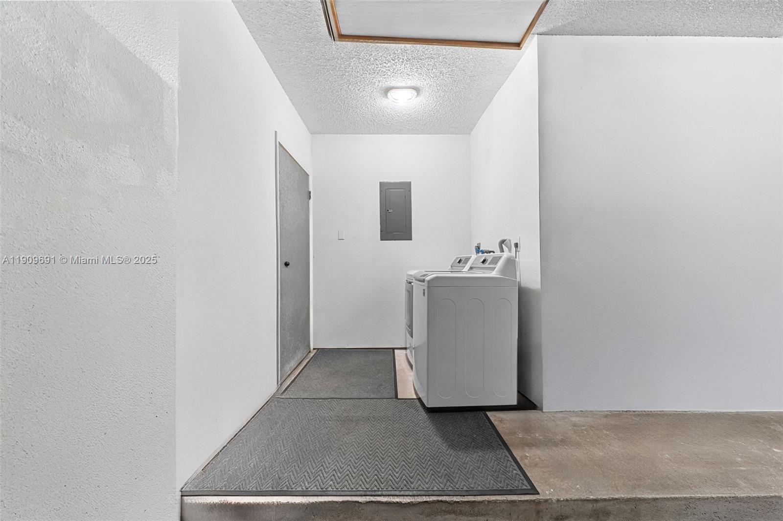 3510 SW 13th St Miami, FL 33145