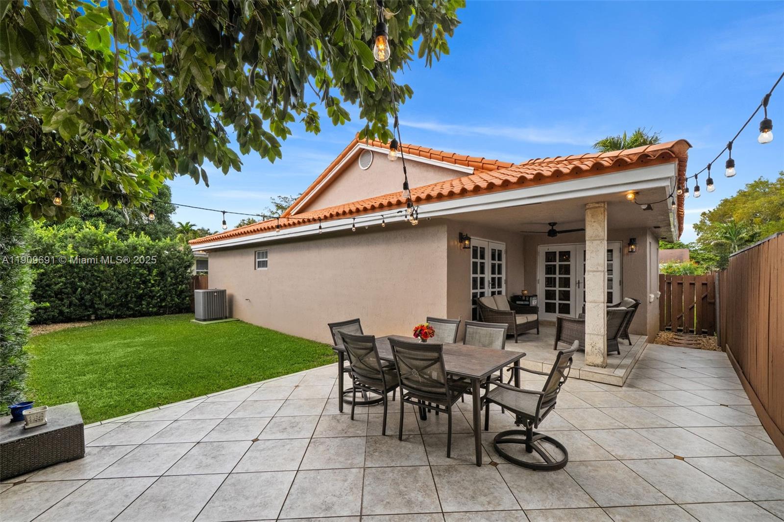 3510 SW 13th St Miami, FL 33145