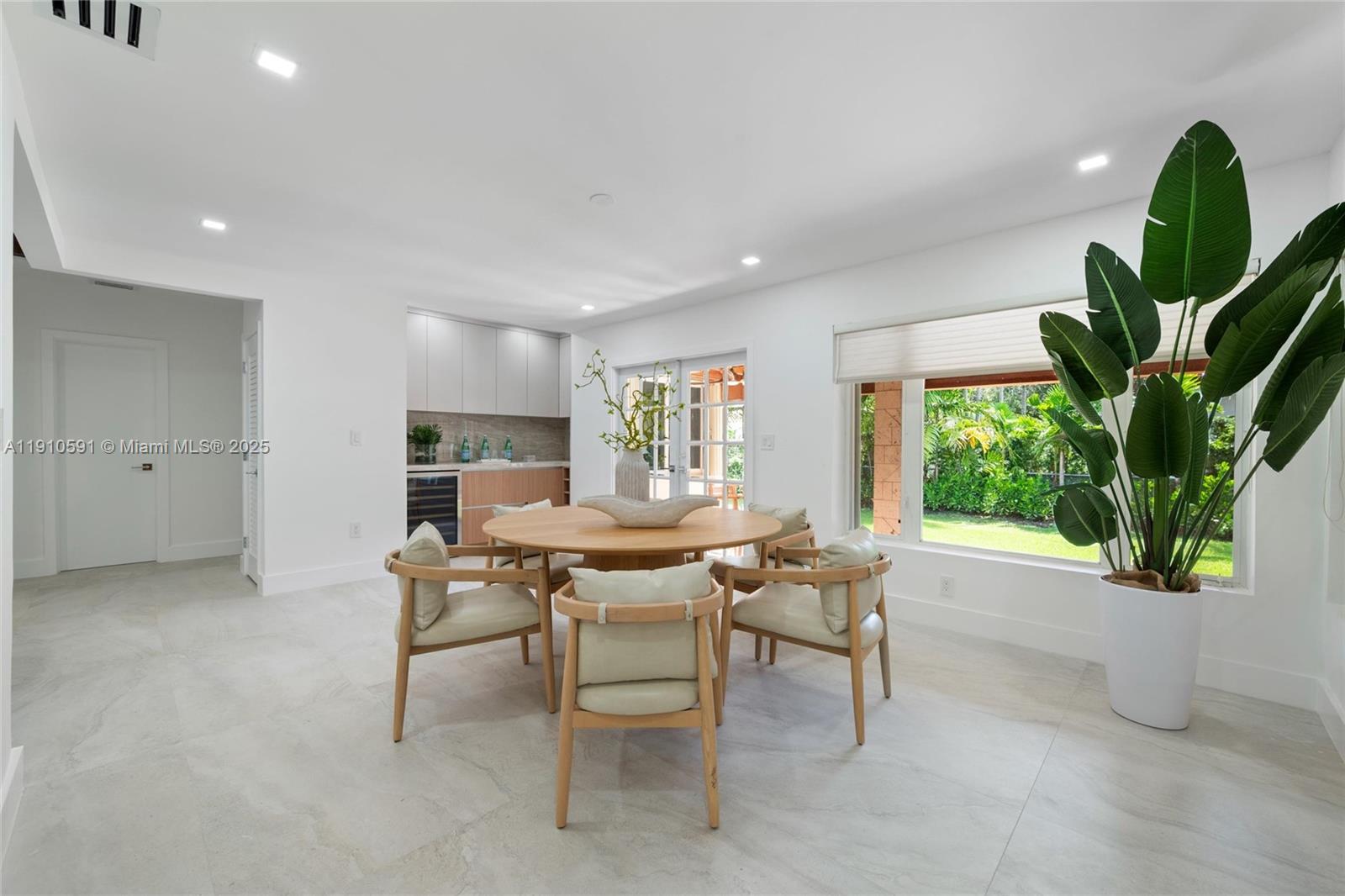 5211 Granada Blvd Coral Gables, FL 33146