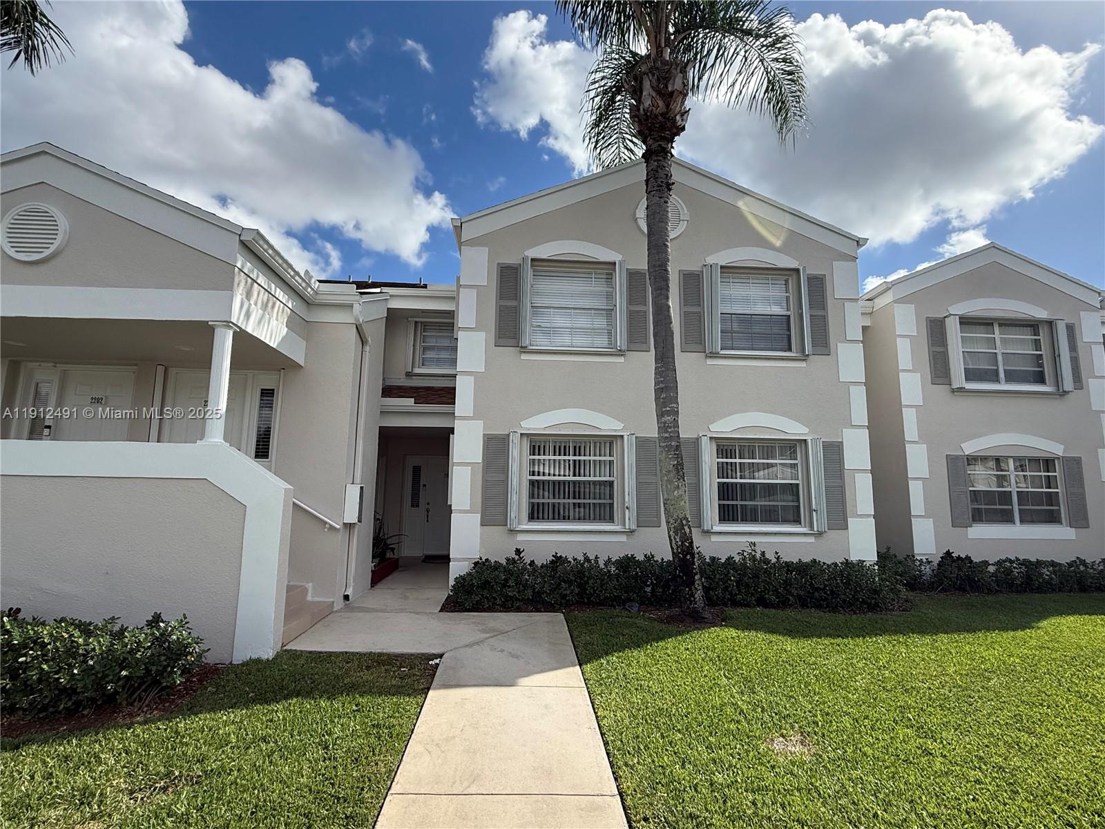 2203 SE 27th Dr #102-A