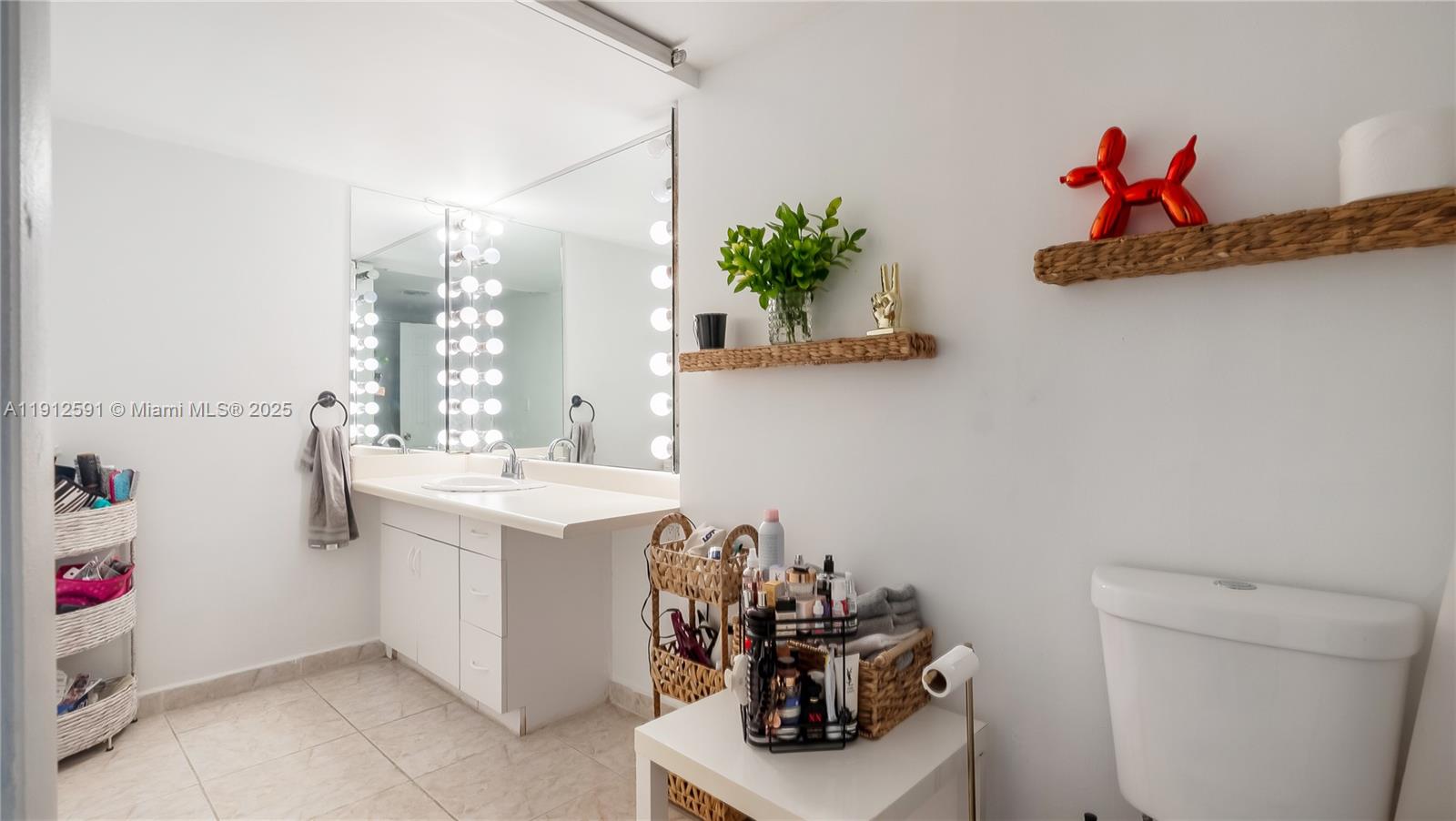 image Arlen House West14