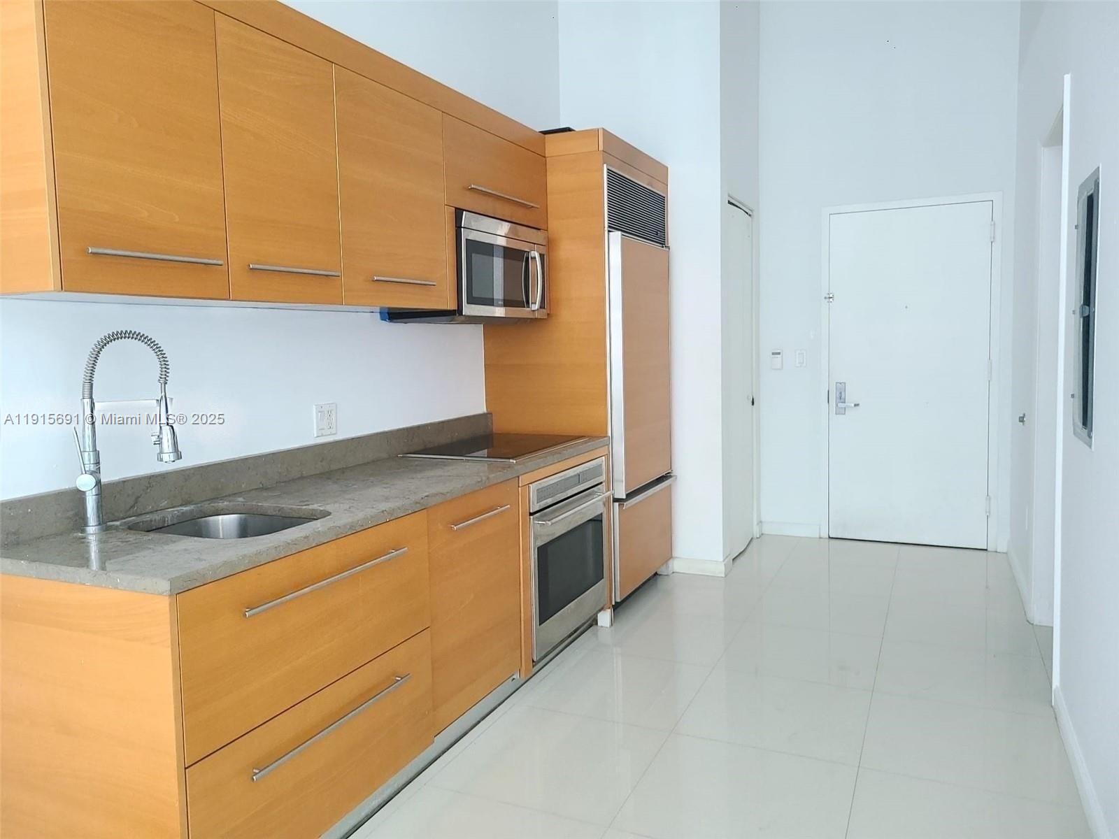 image Icon Brickell18