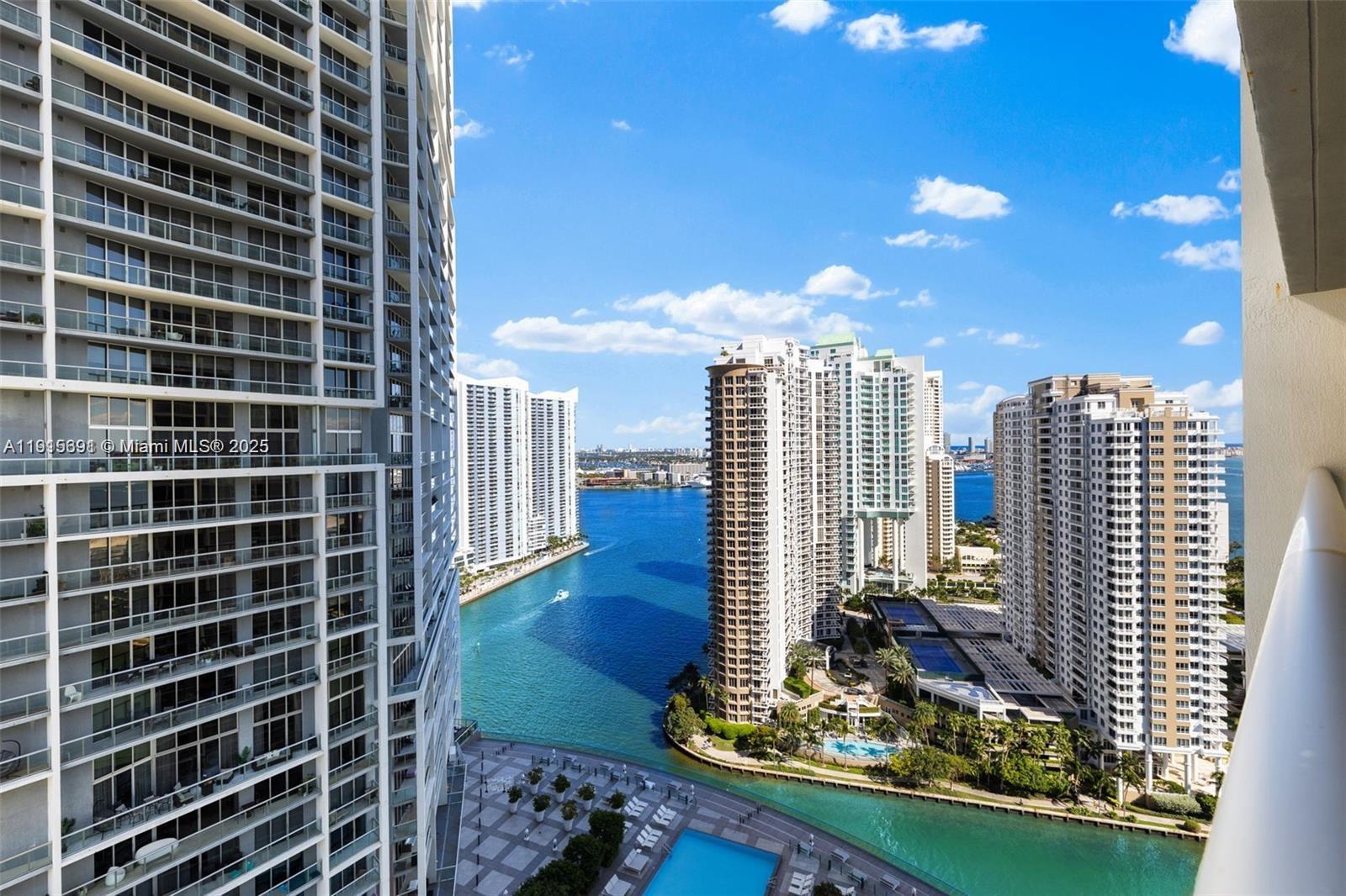 image Icon Brickell42