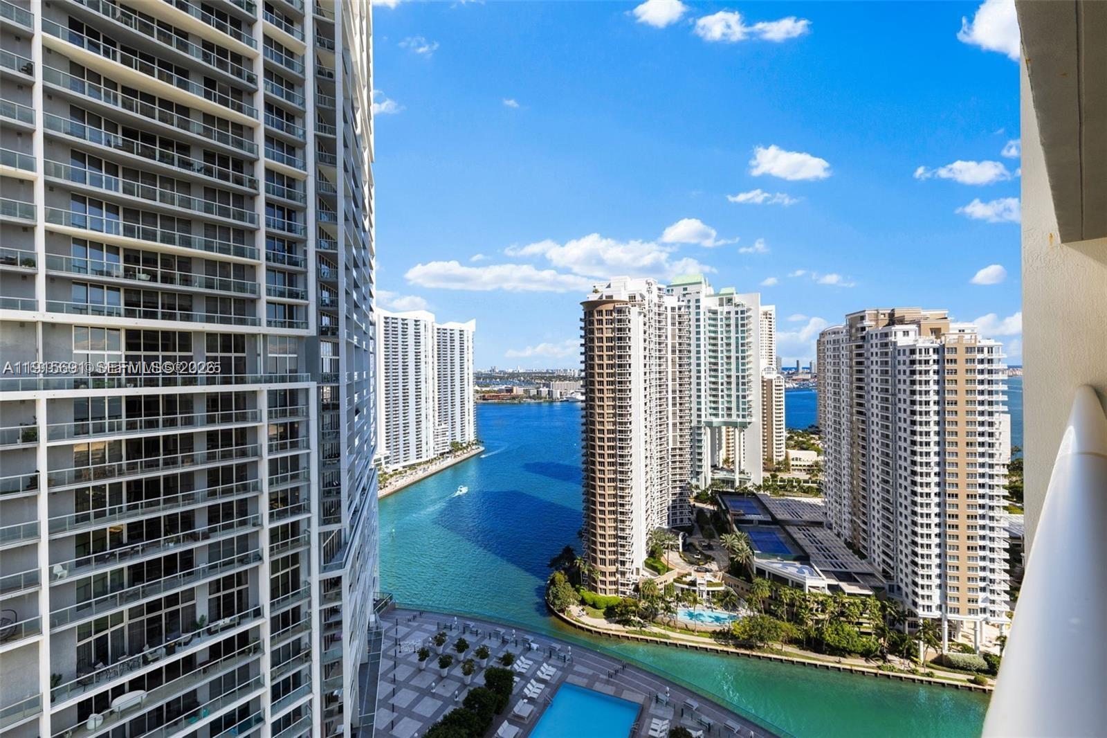 image Icon Brickell II45