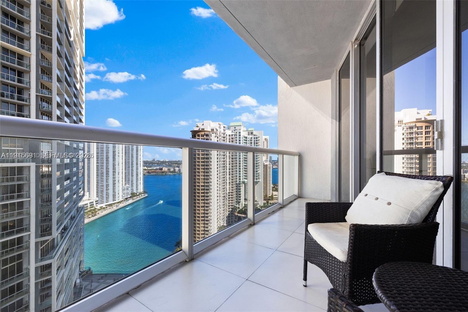 image Icon Brickell II47