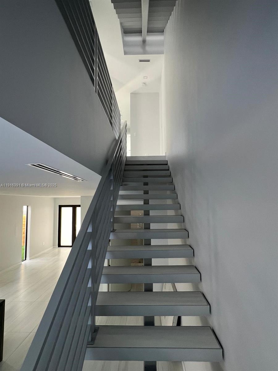 1531 SW 22th Ter Miami, FL 33145