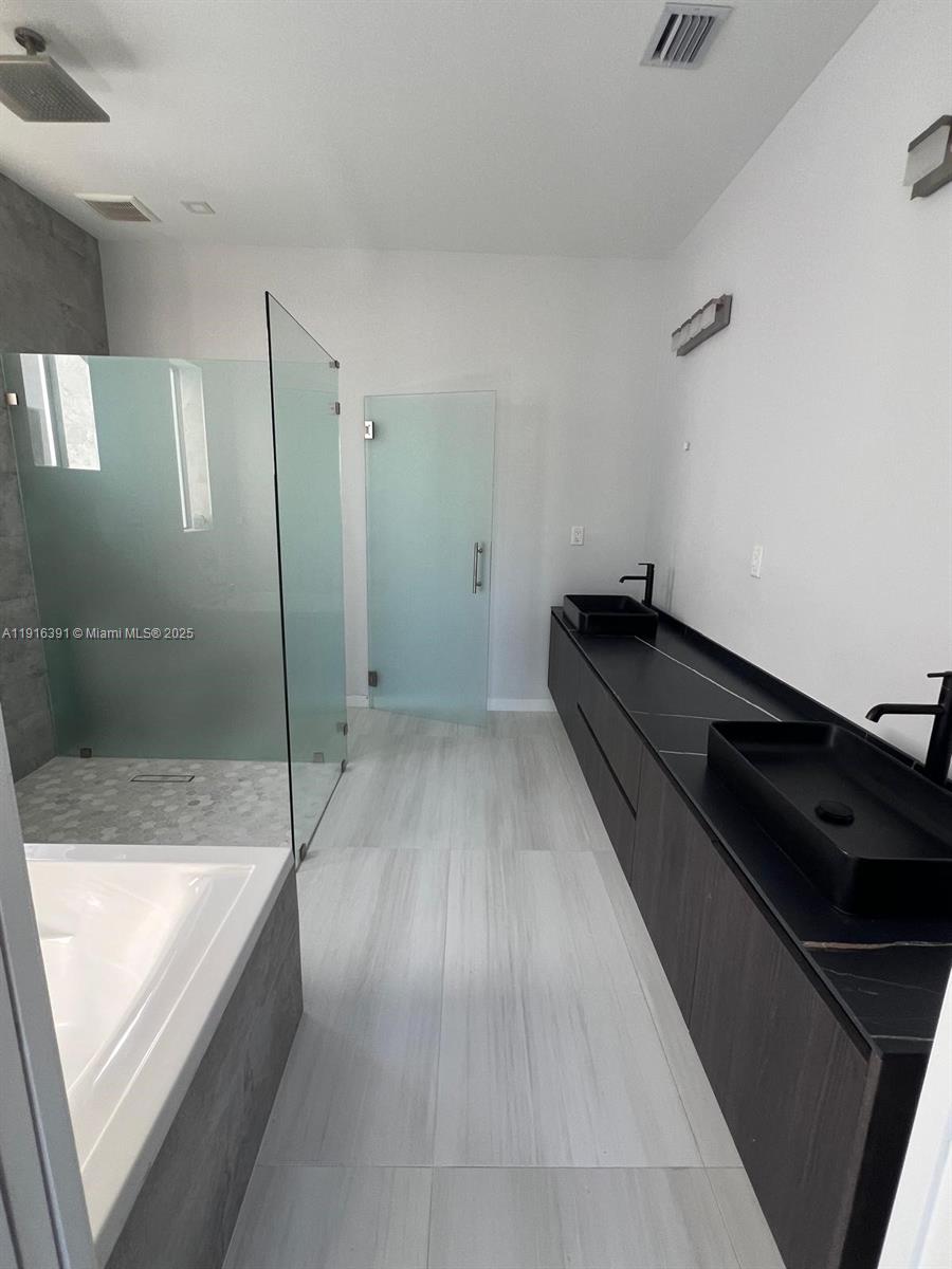 1531 SW 22th Ter Miami, FL 33145