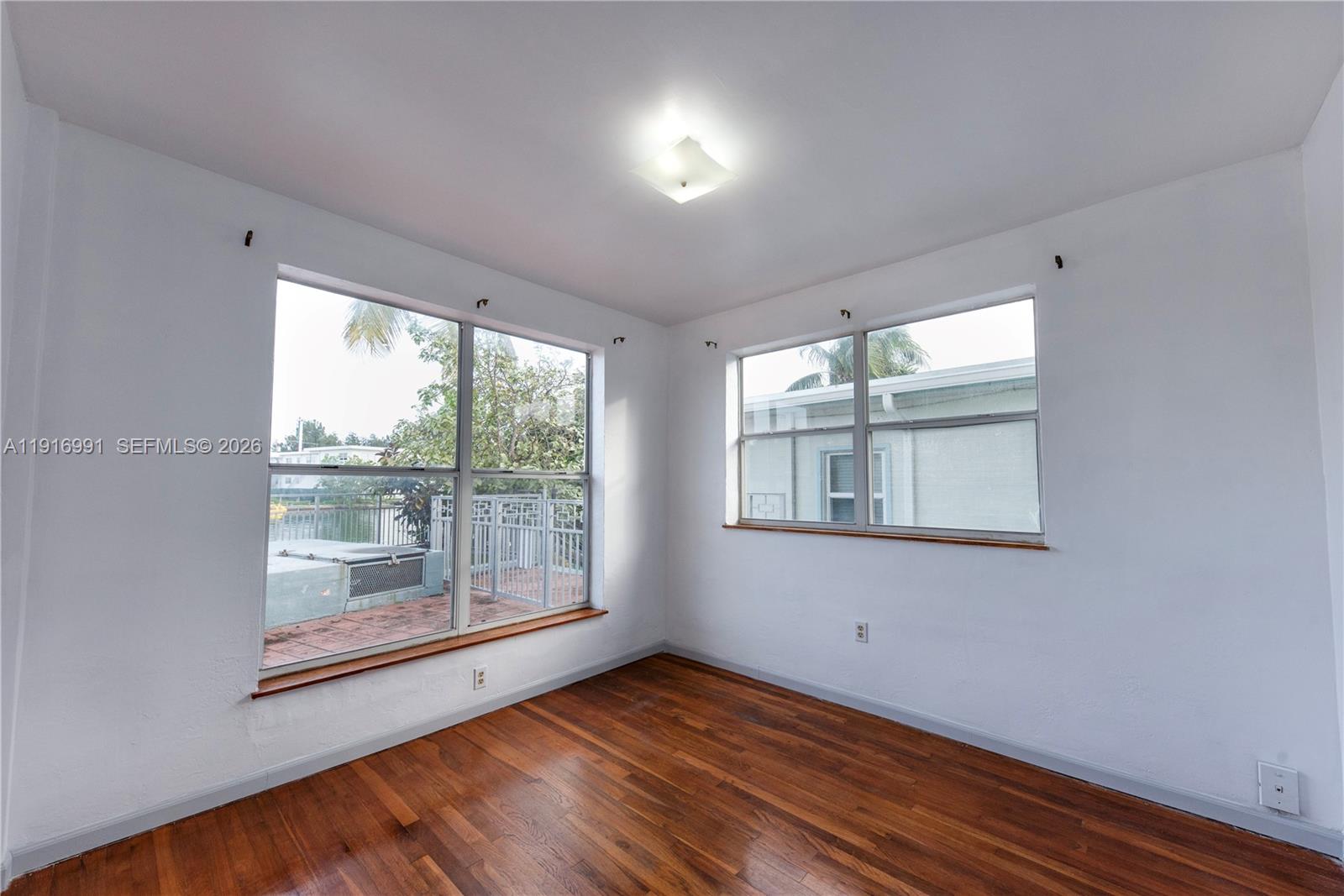 1255 Marseille Dr #125 Miami Beach, FL 33141