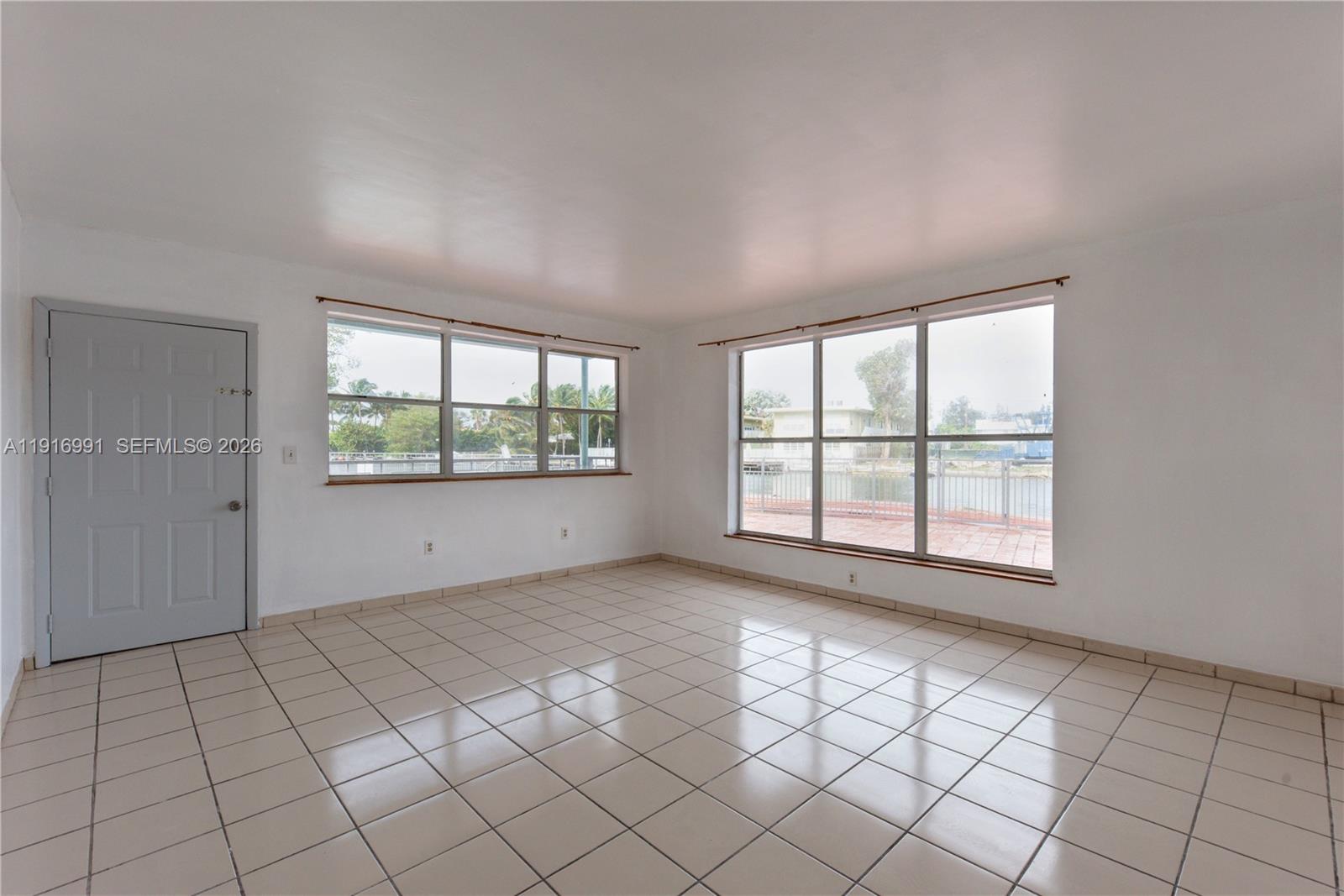 1255 Marseille Dr #125 Miami Beach, FL 33141