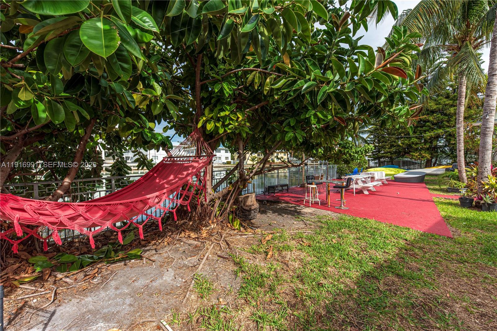 1255 Marseille Dr #125 Miami Beach, FL 33141