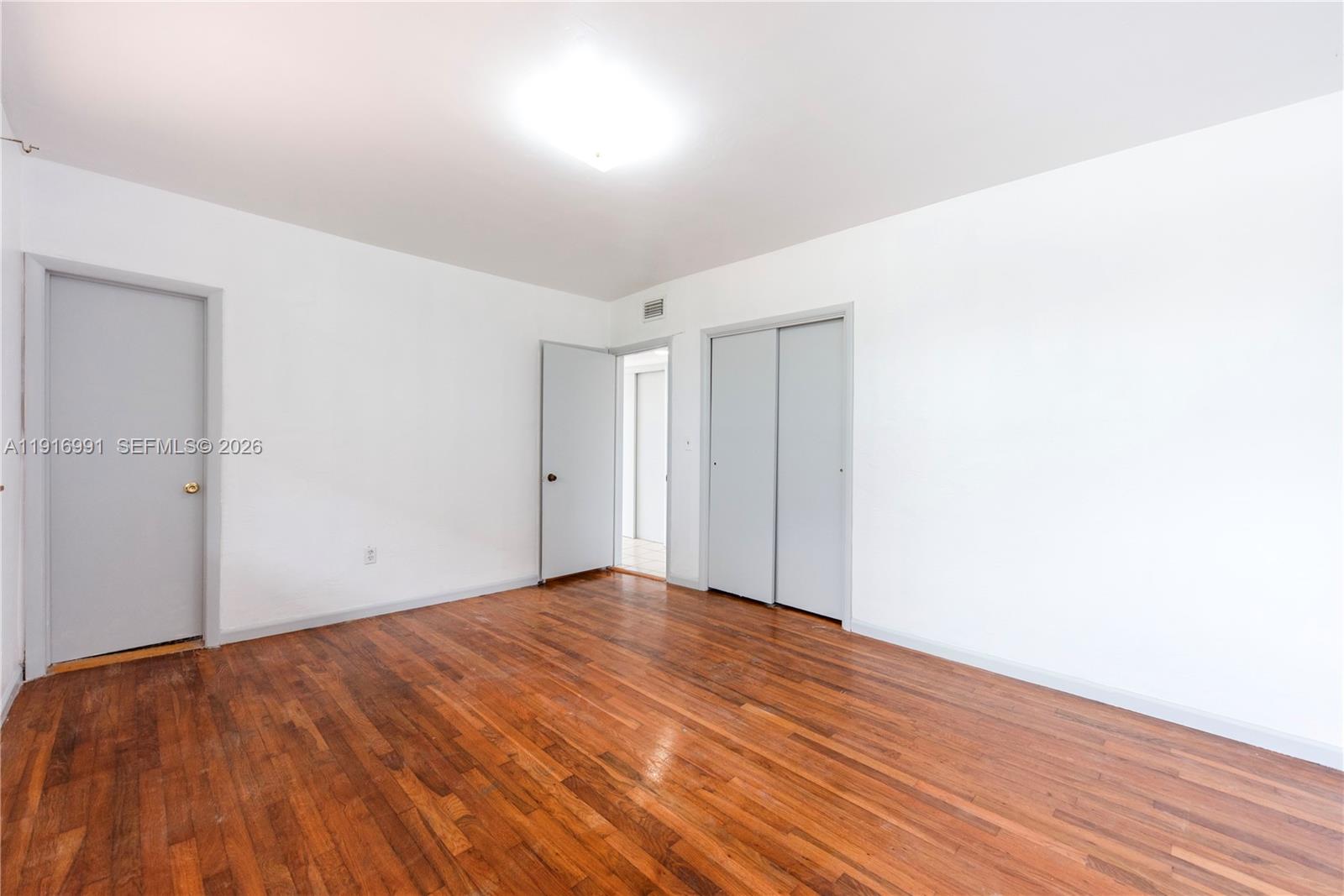 1255 Marseille Dr #125 Miami Beach, FL 33141