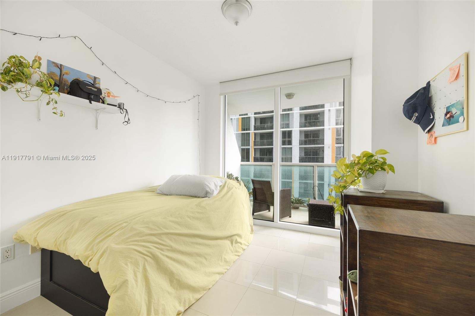 41 SE 5th St #1210 Miami, FL 33131