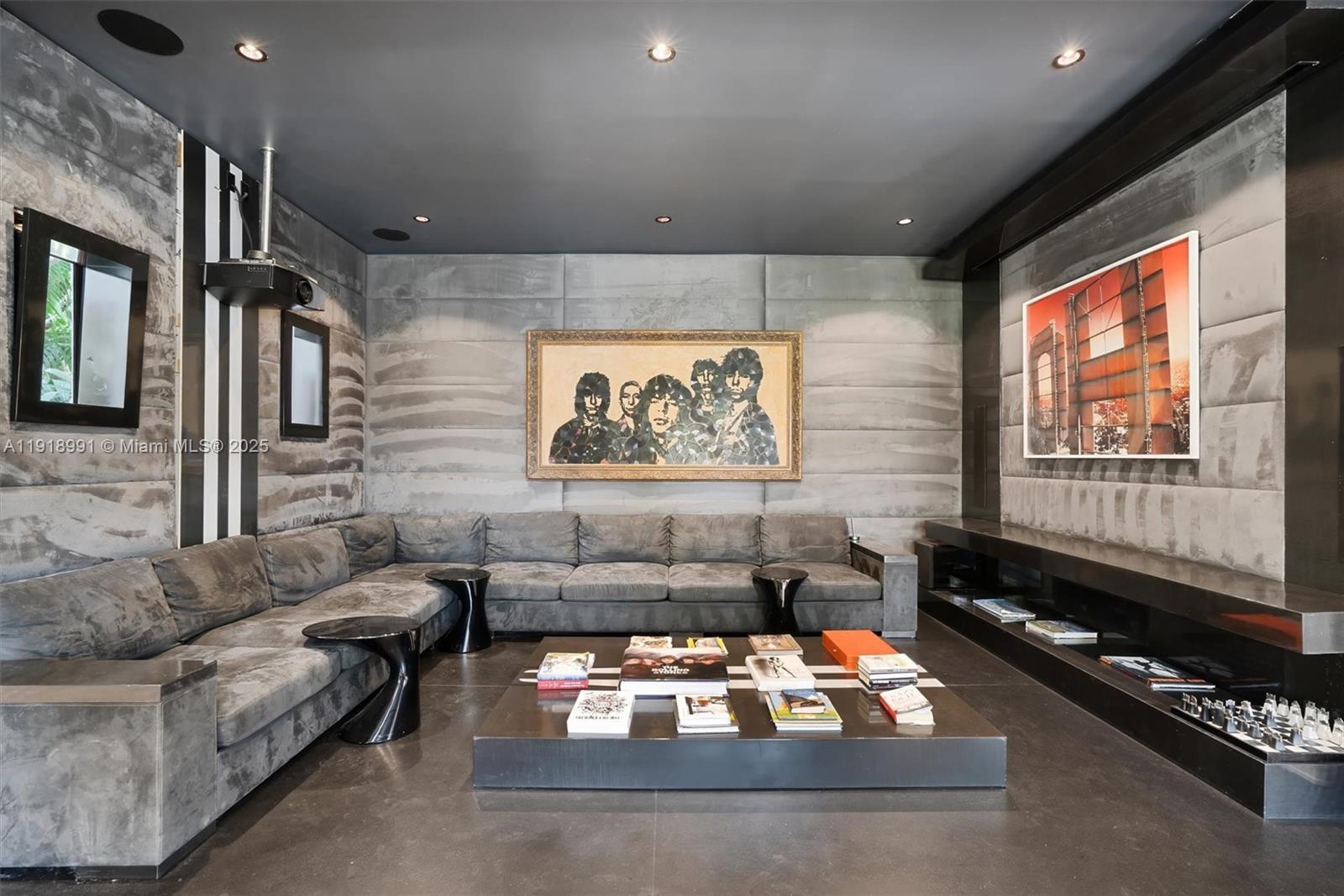 16 Palm Ave Miami Beach, FL 33139