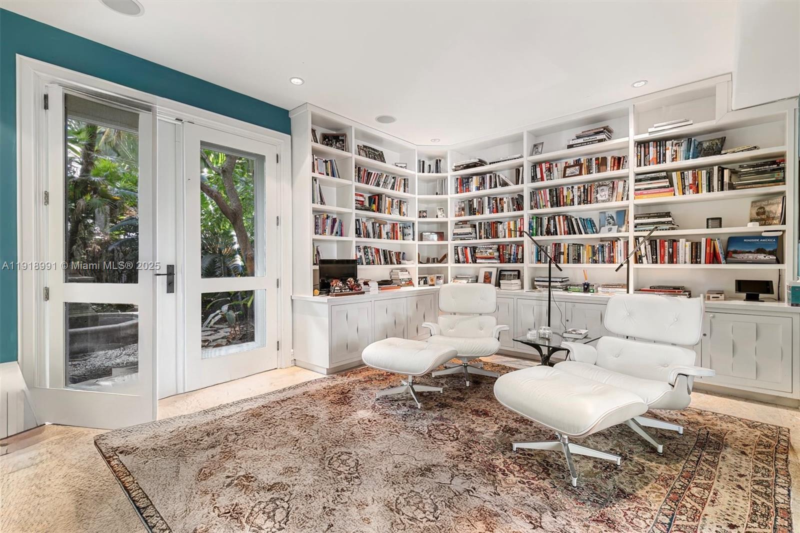 16 Palm Ave Miami Beach, FL 33139