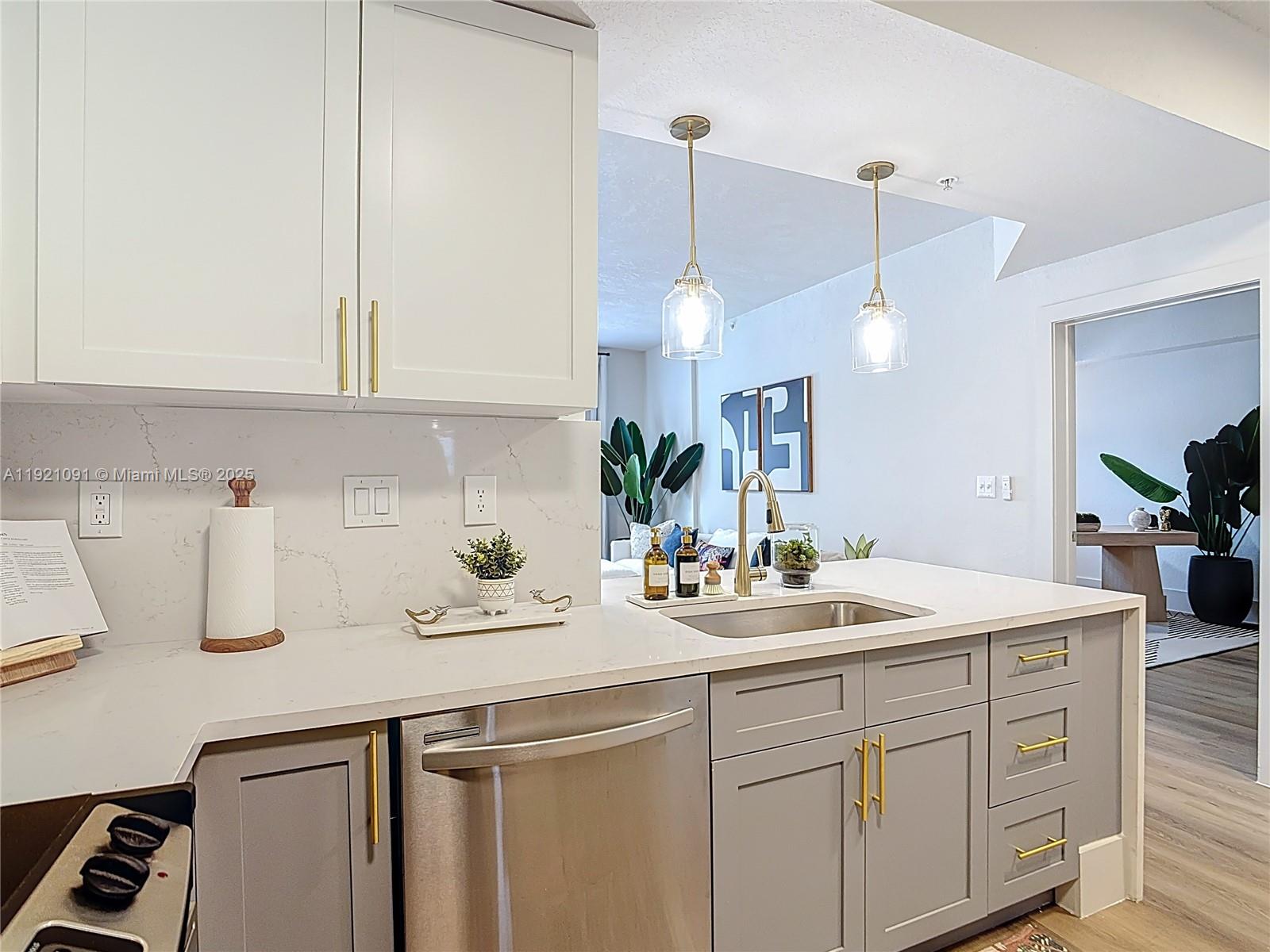 6001 SW 70th St #643 South Miami, FL 33143