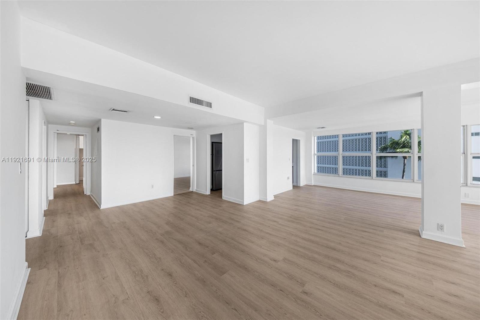 9100 W Bay Hbr Dr #5A Bay Harbor Islands, FL 33154