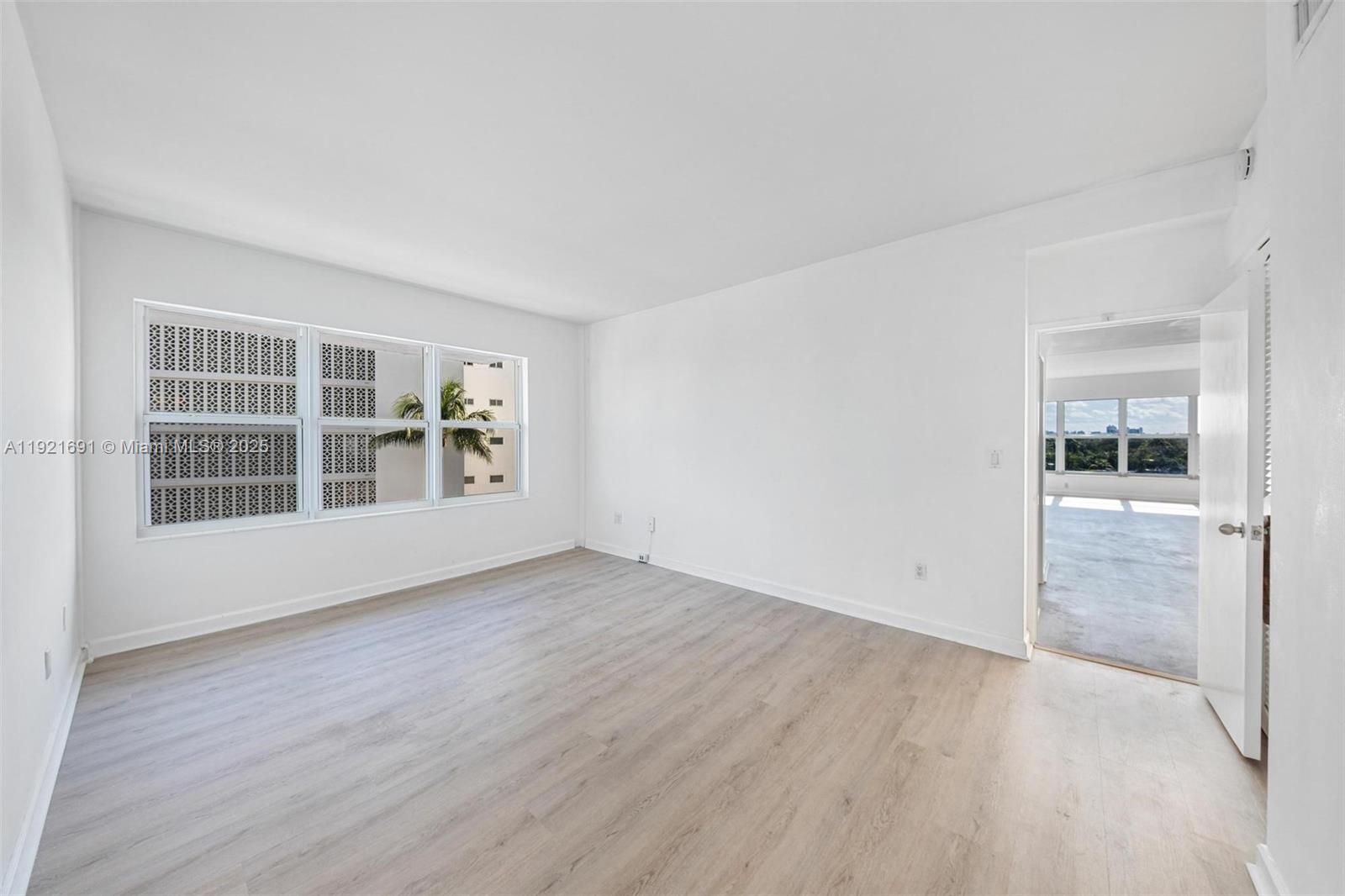 9100 W Bay Hbr Dr #5A Bay Harbor Islands, FL 33154