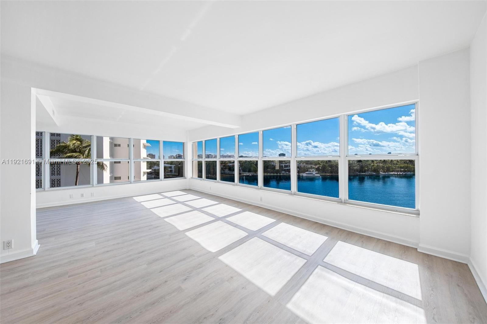 9100 W Bay Hbr Dr #5A Bay Harbor Islands, FL 33154