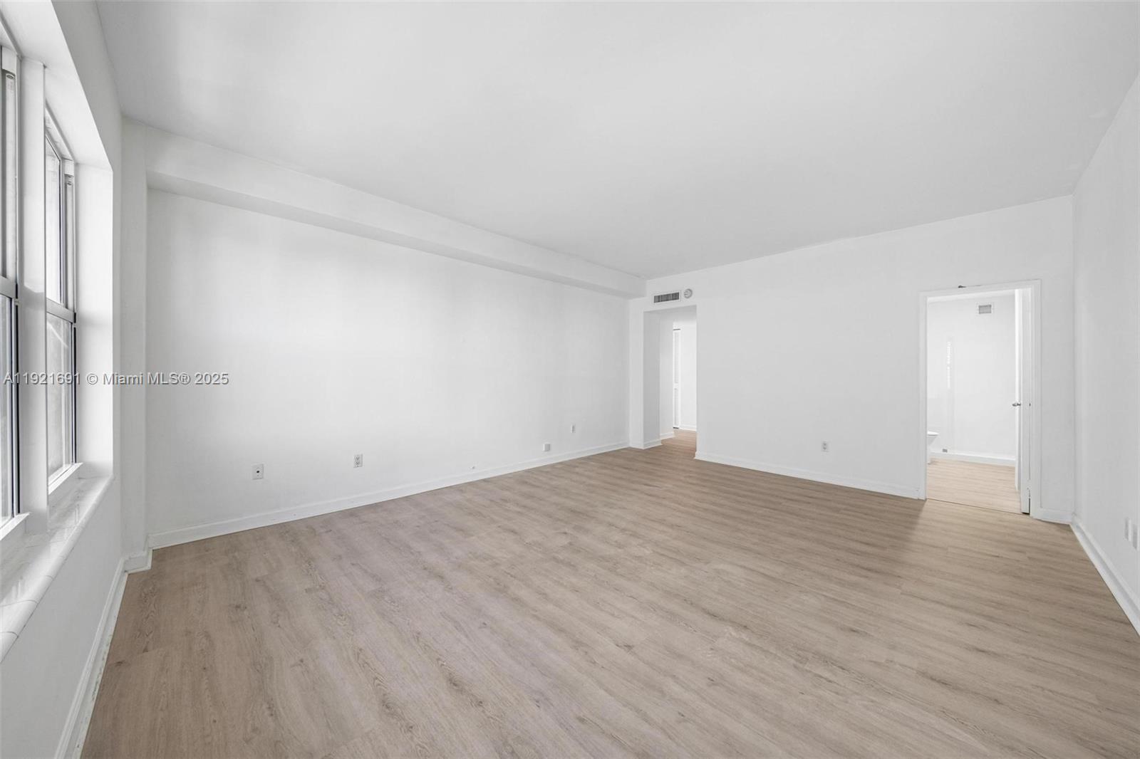 9100 W Bay Hbr Dr #5A Bay Harbor Islands, FL 33154