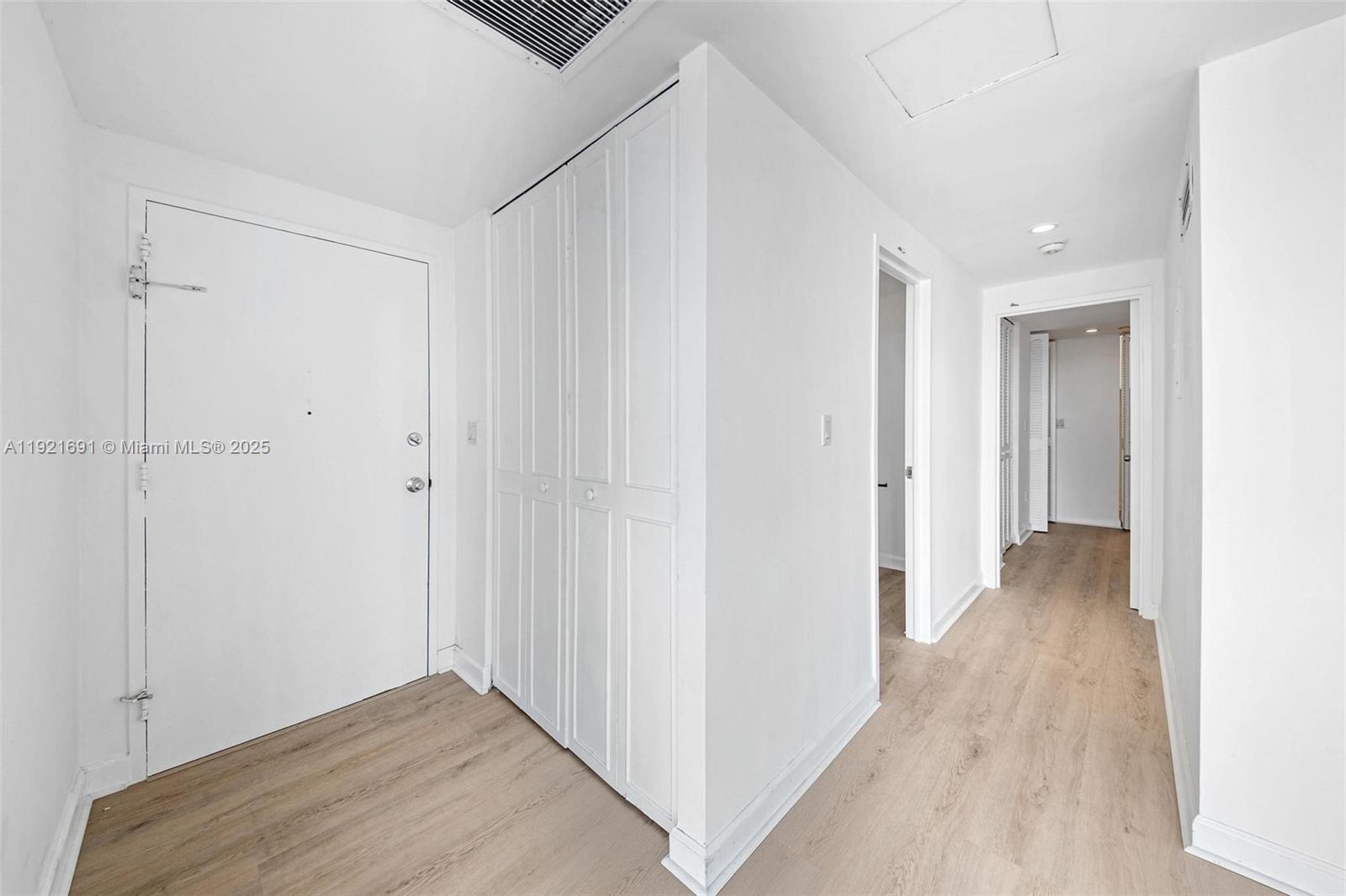 9100 W Bay Hbr Dr #5A Bay Harbor Islands, FL 33154