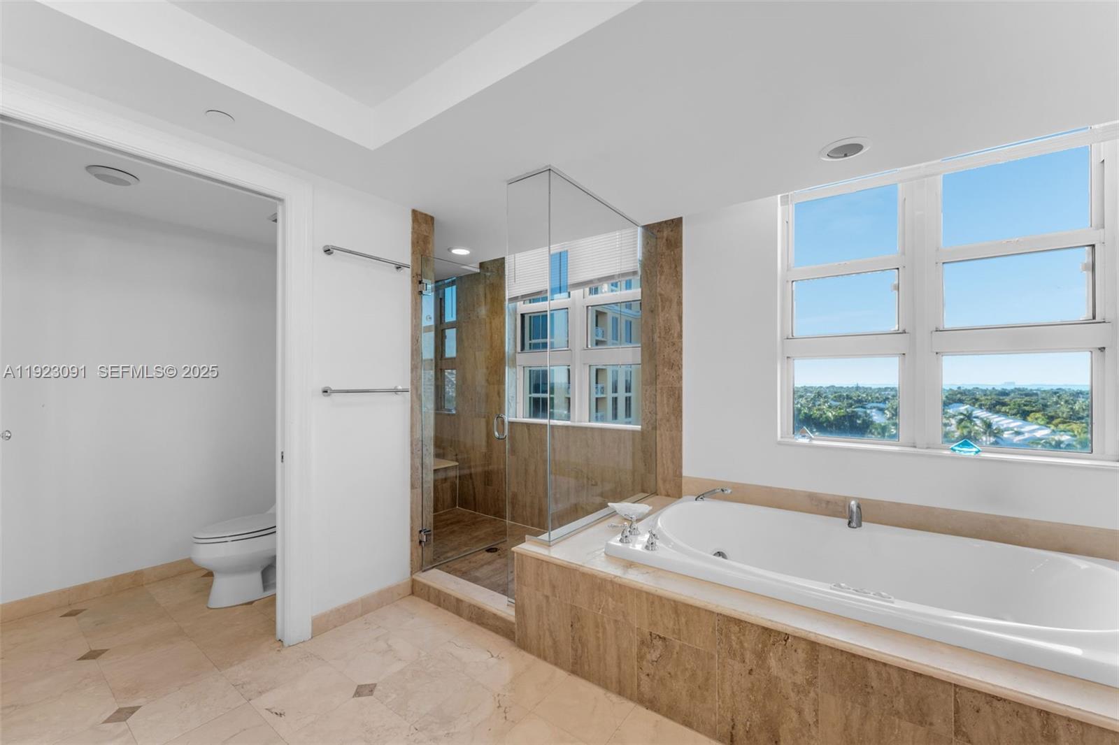 430 Grand Bay Dr #808 Key Biscayne, FL 33149