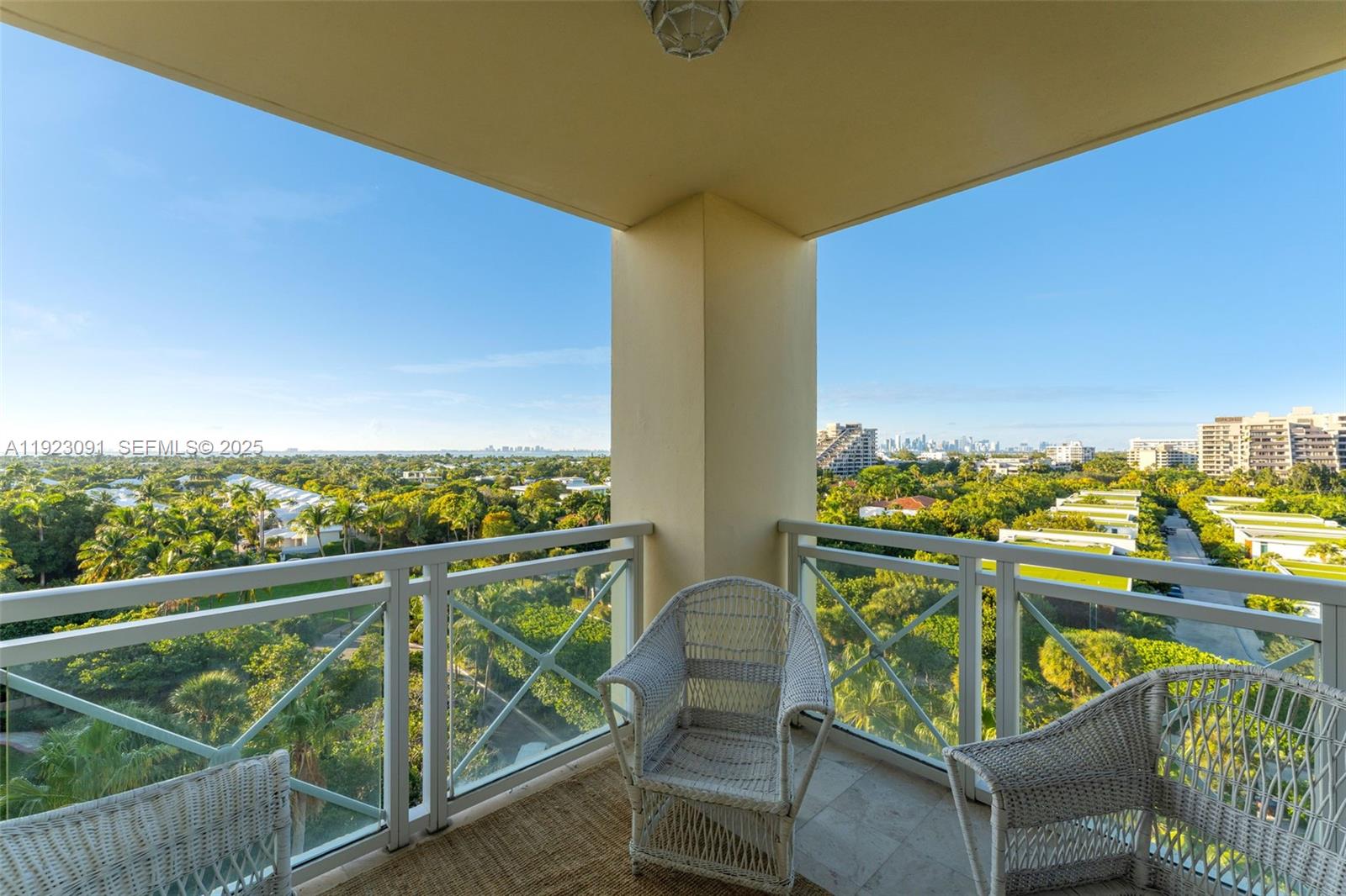430 Grand Bay Dr #808 Key Biscayne, FL 33149