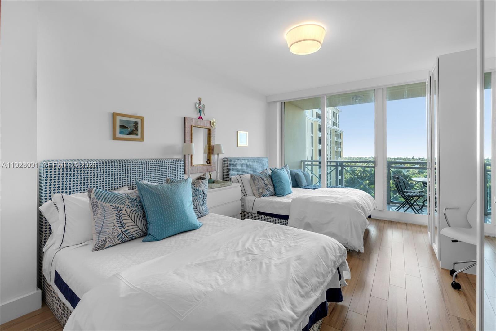 430 Grand Bay Dr #808 Key Biscayne, FL 33149