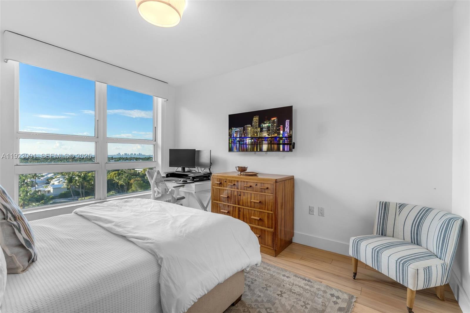 430 Grand Bay Dr #808 Key Biscayne, FL 33149