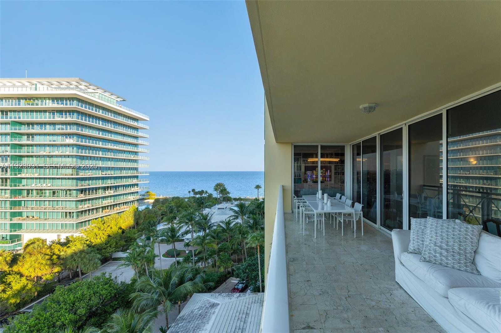 430 Grand Bay Dr #808 Key Biscayne, FL 33149