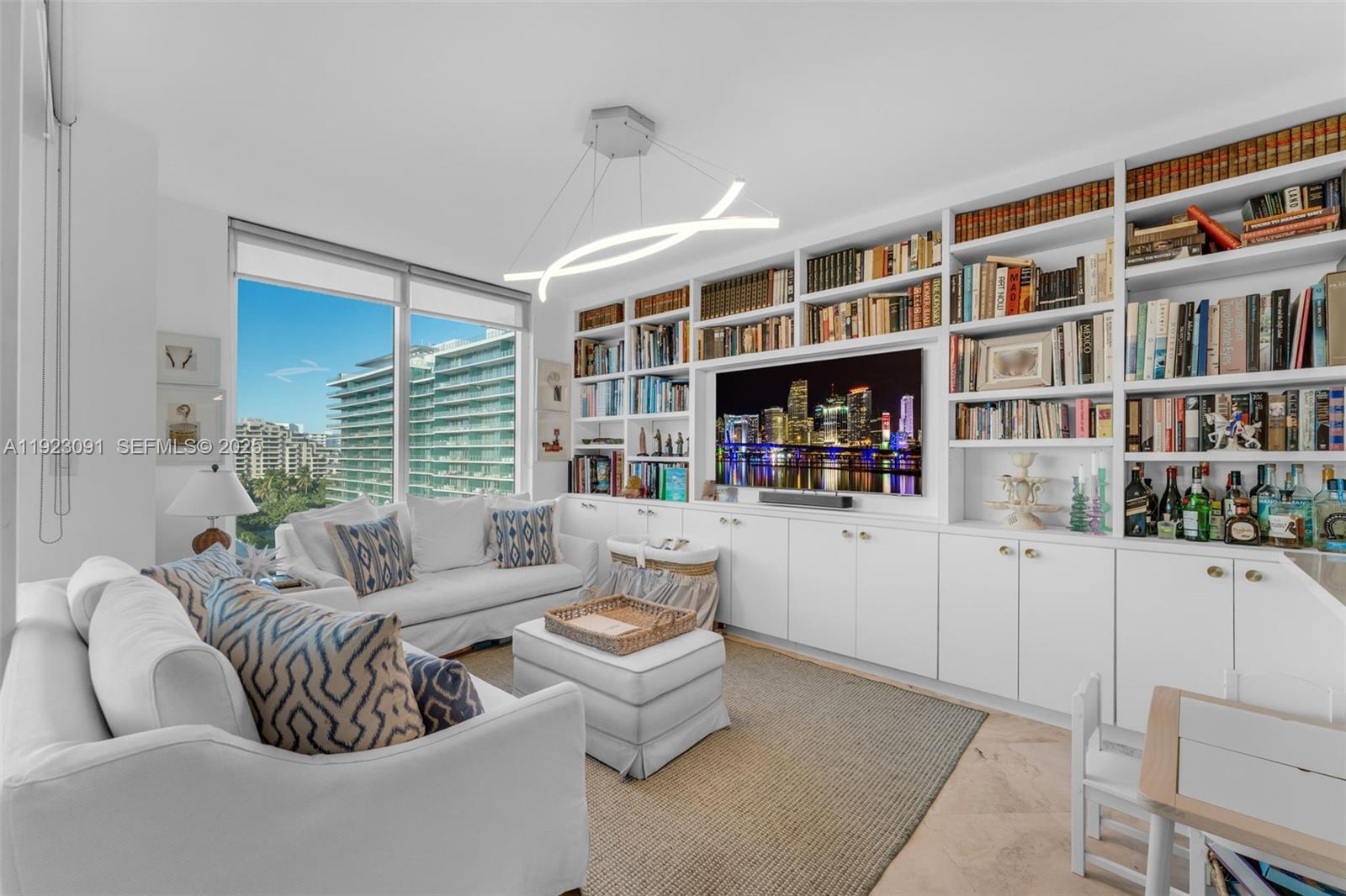 430 Grand Bay Dr #808 Key Biscayne, FL 33149