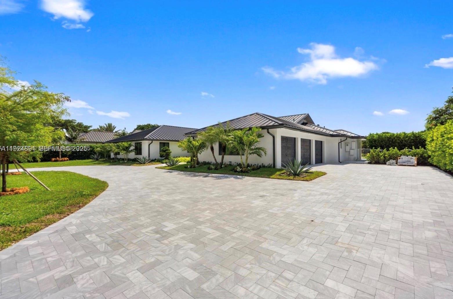 17873 W Fieldbrook Cir W Boca Raton, FL 33496