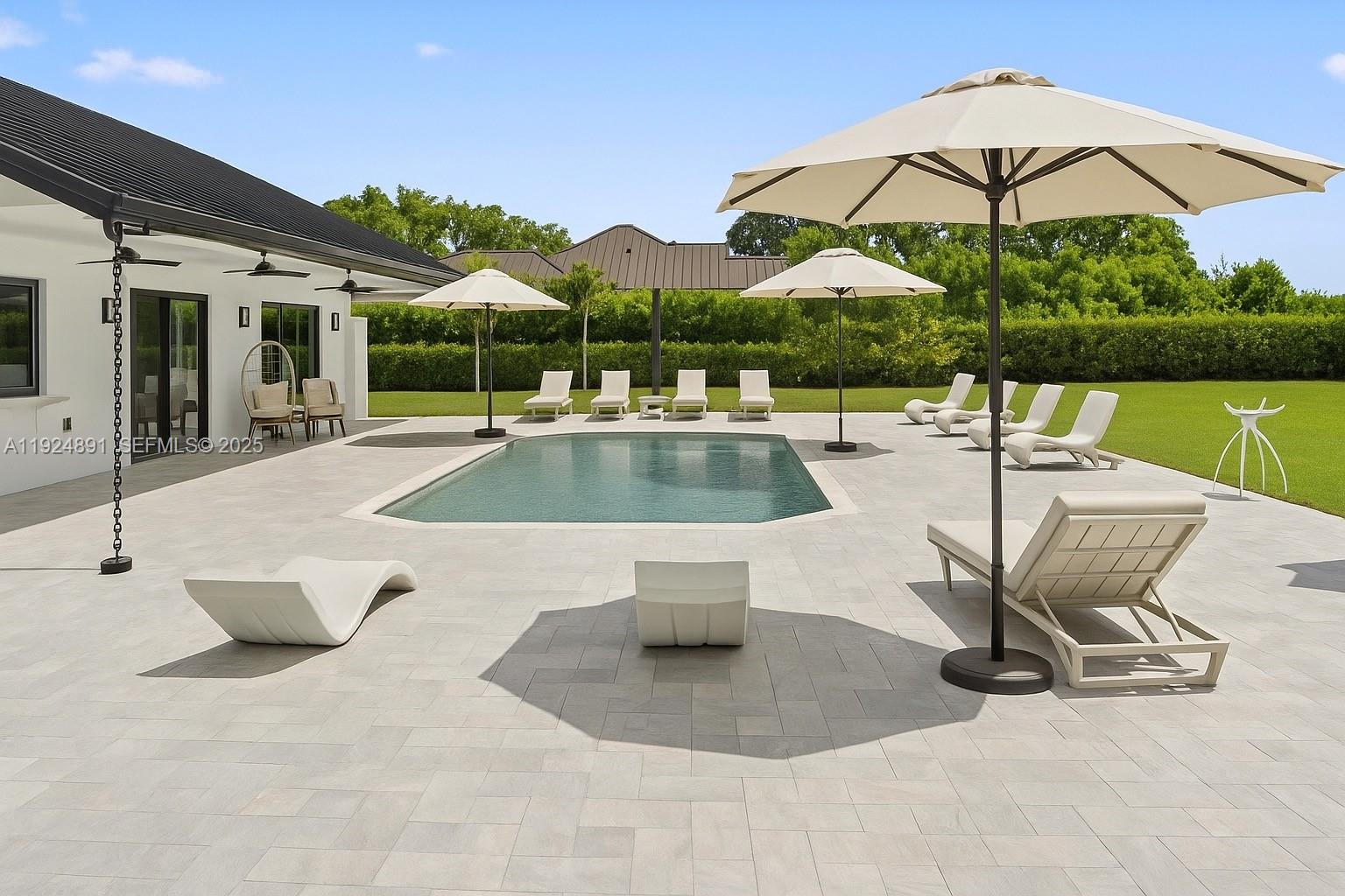 17873 W Fieldbrook Cir W Boca Raton, FL 33496