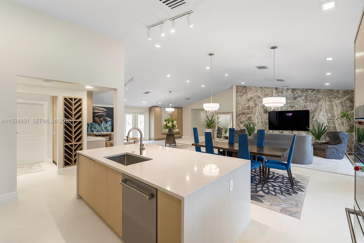 17873 W Fieldbrook Cir W Boca Raton, FL 33496