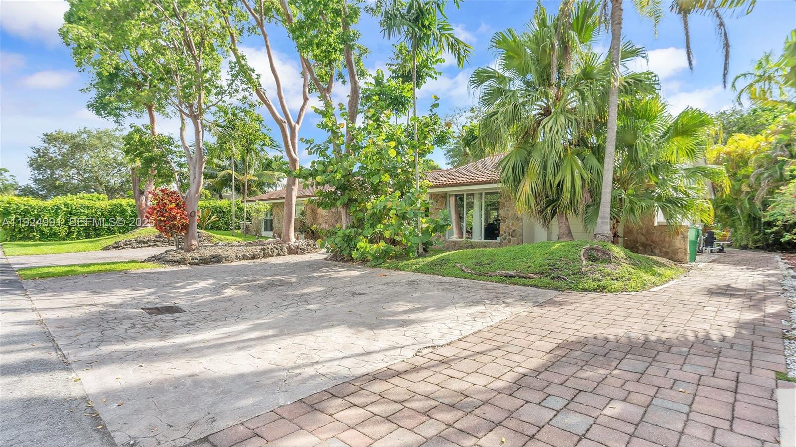 9220 SW 94th Pl Miami, FL 33176