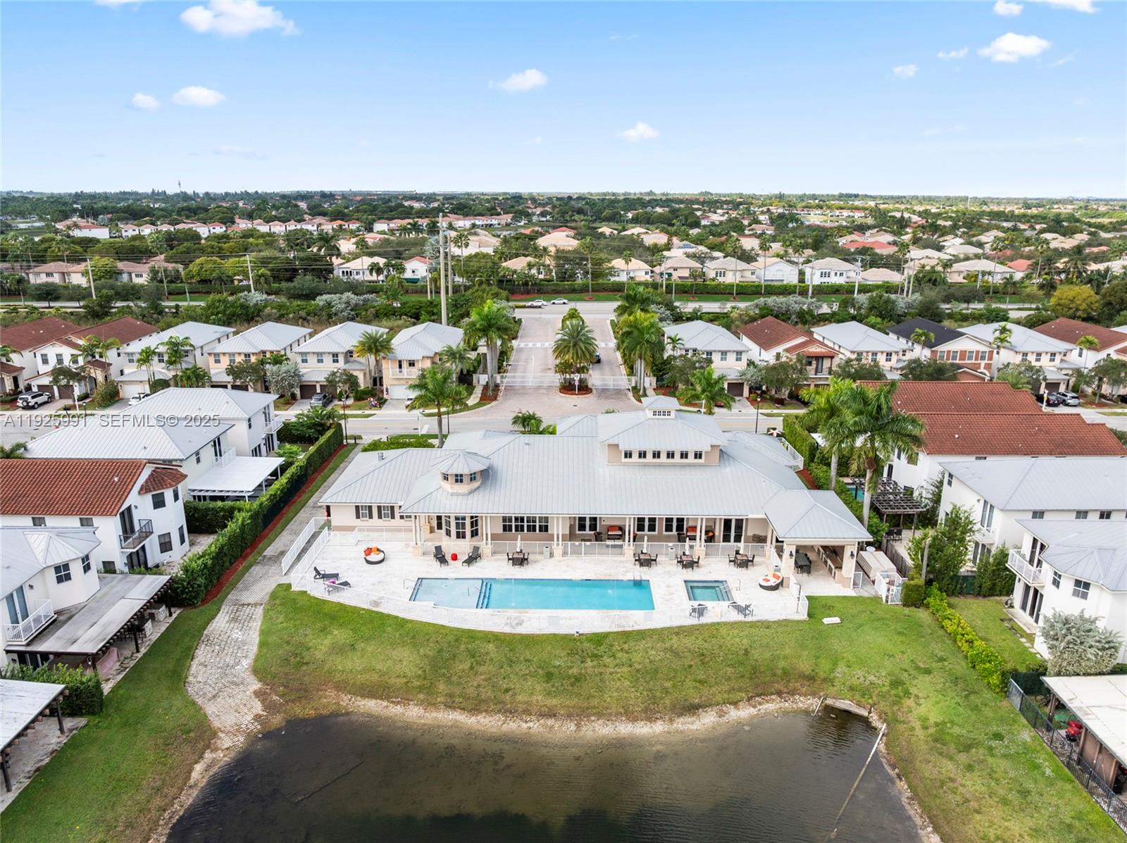 6933 NW 104th Ct Doral, FL 33178