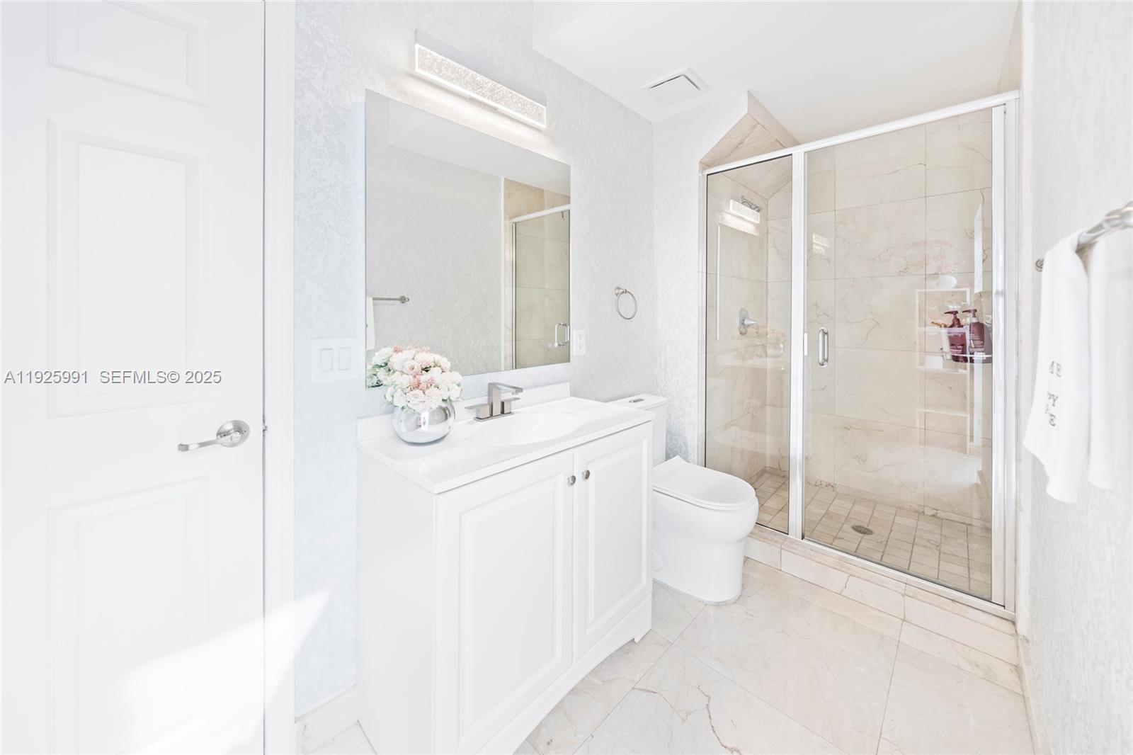 6933 NW 104th Ct Doral, FL 33178