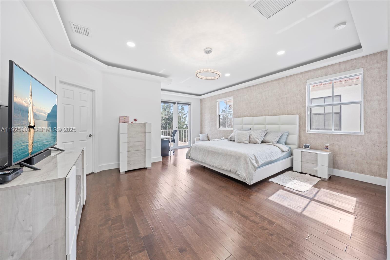 6933 NW 104th Ct Doral, FL 33178