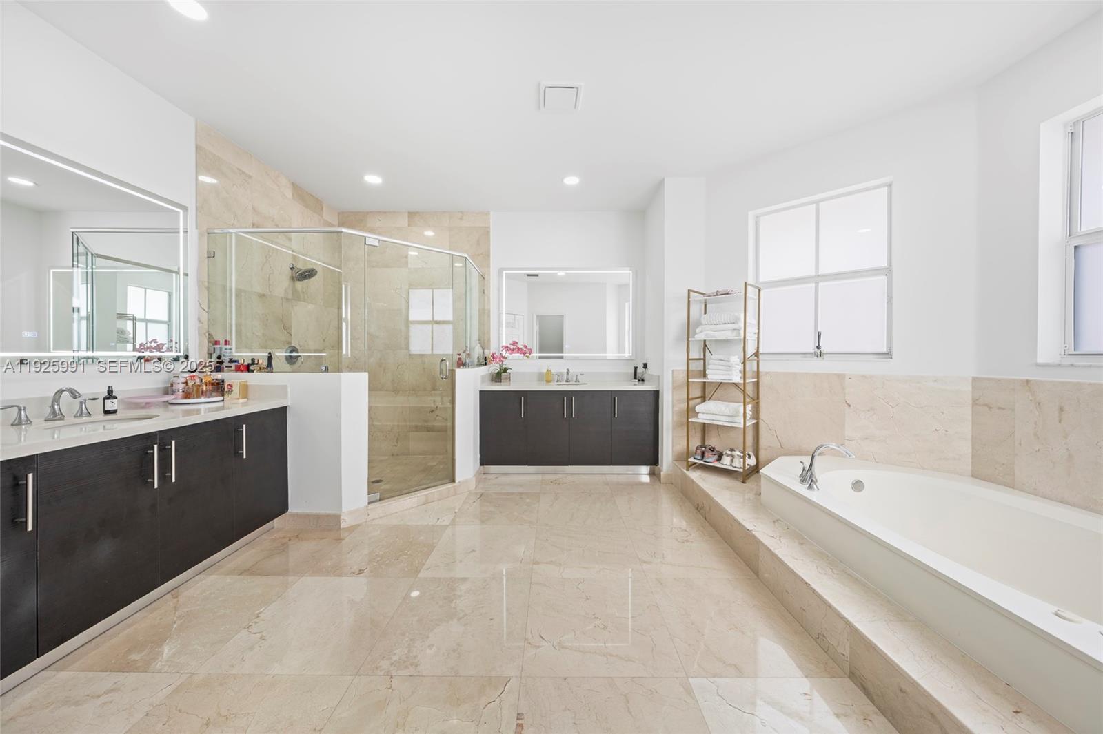 6933 NW 104th Ct Doral, FL 33178