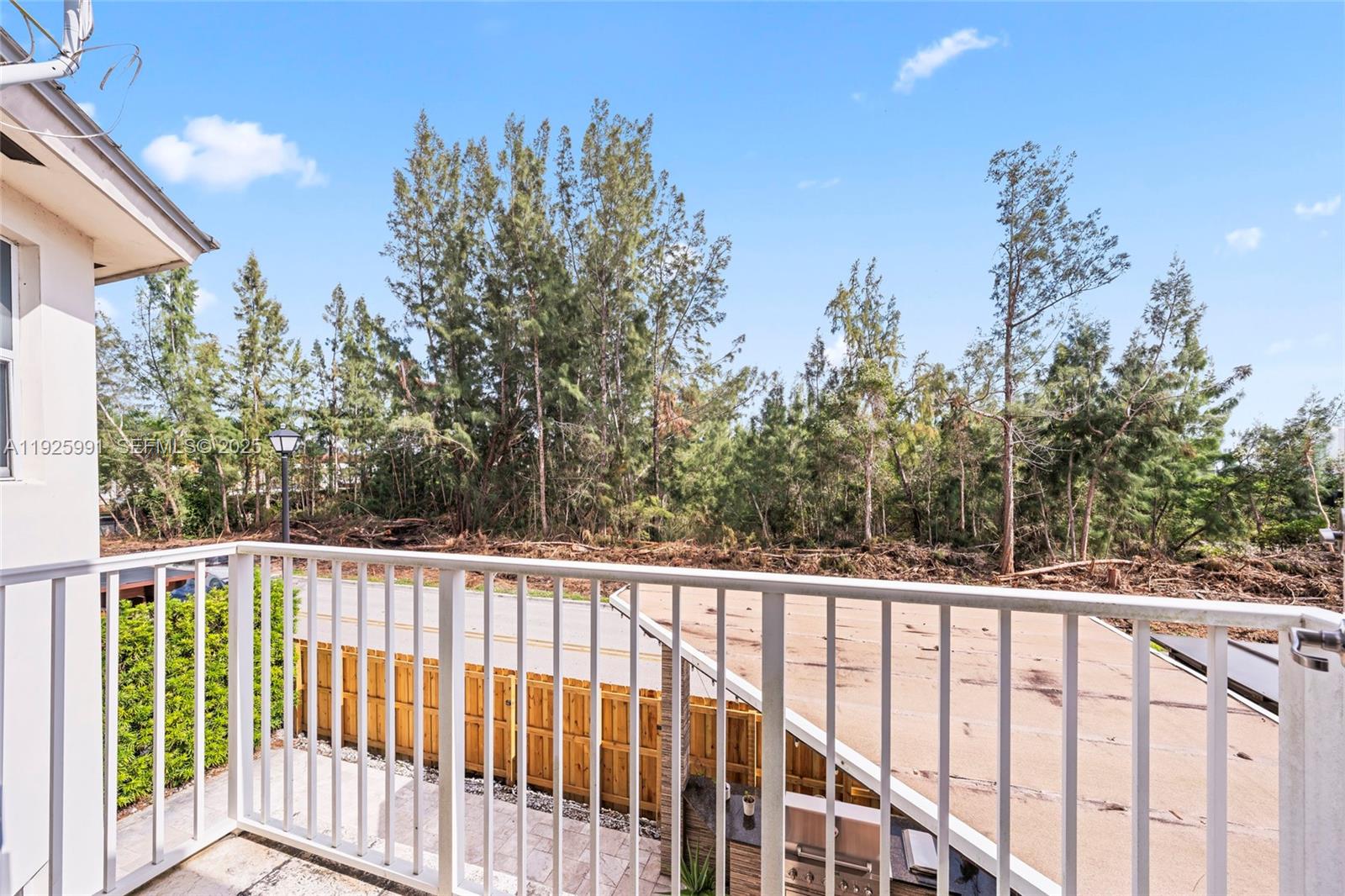 6933 NW 104th Ct Doral, FL 33178