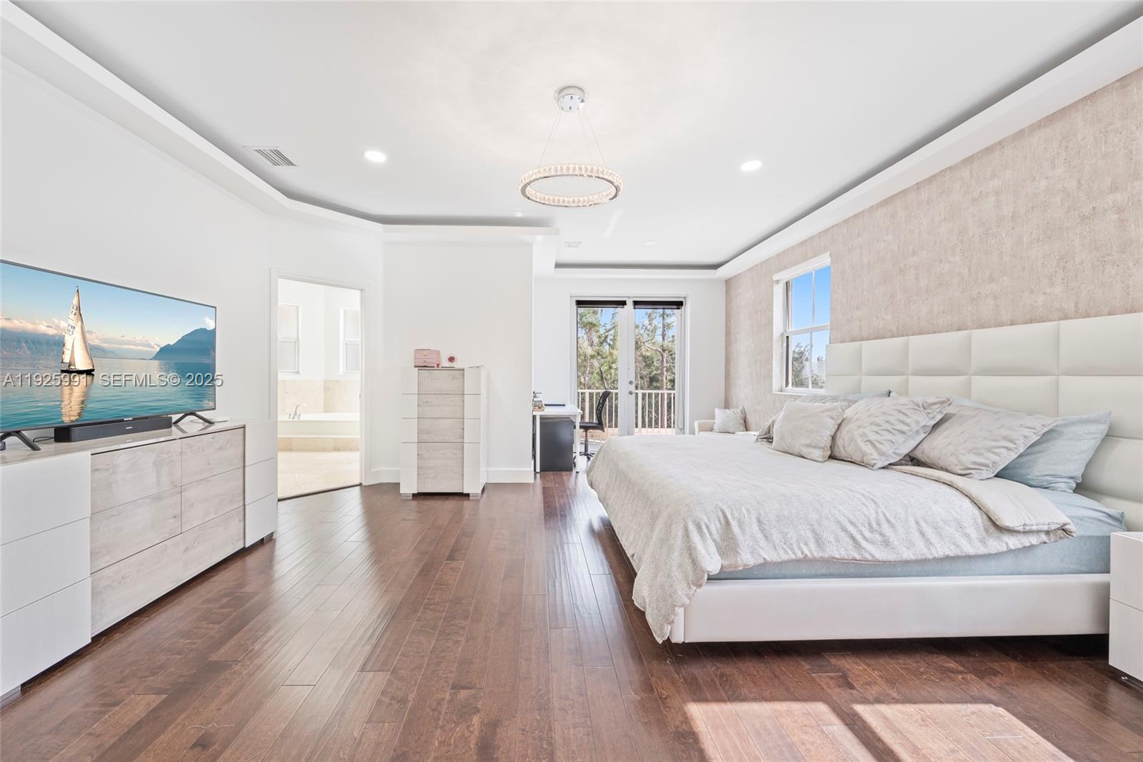 6933 NW 104th Ct Doral, FL 33178